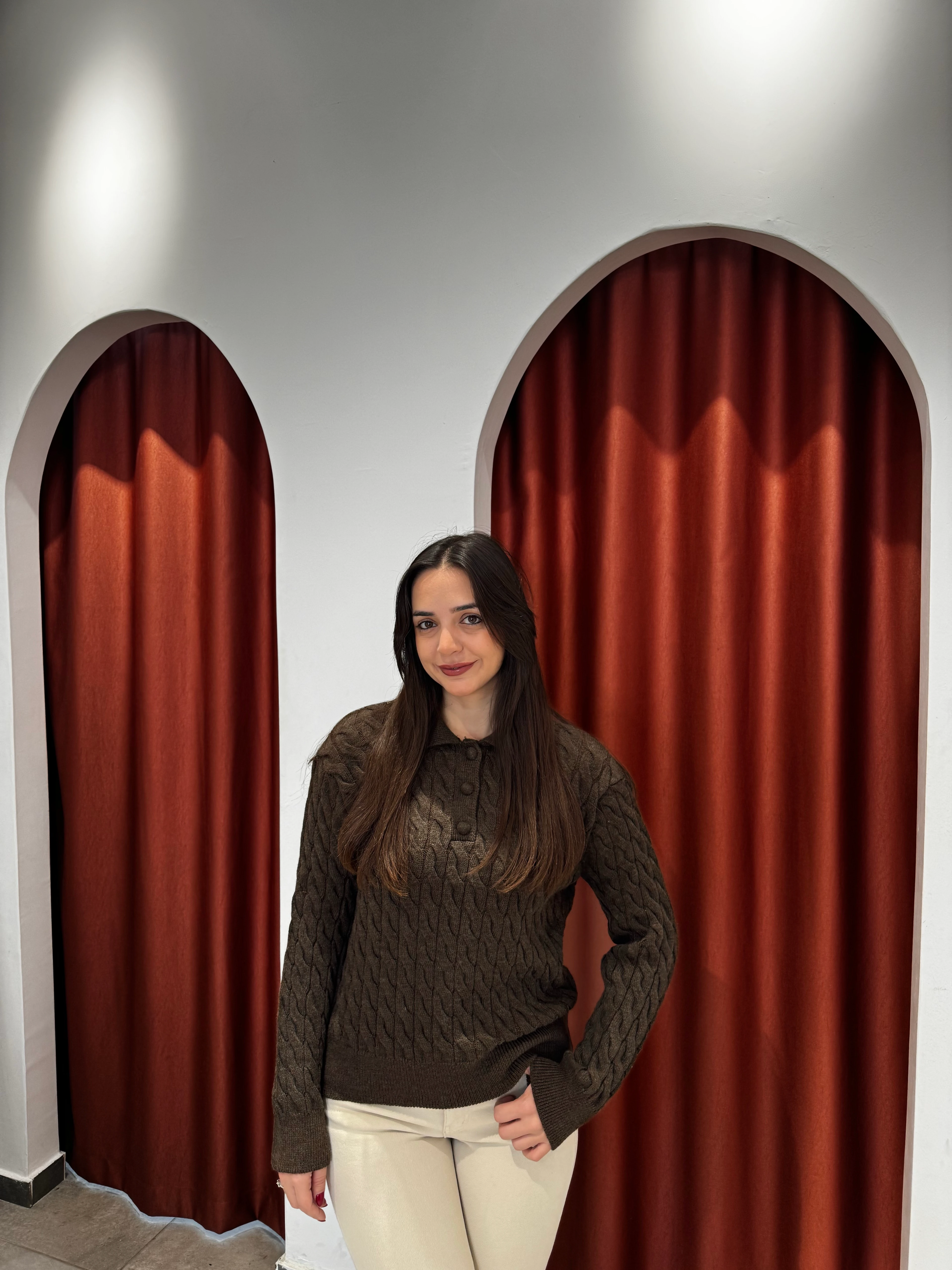 Saç Örgü Düğmeli Kahve Kazak