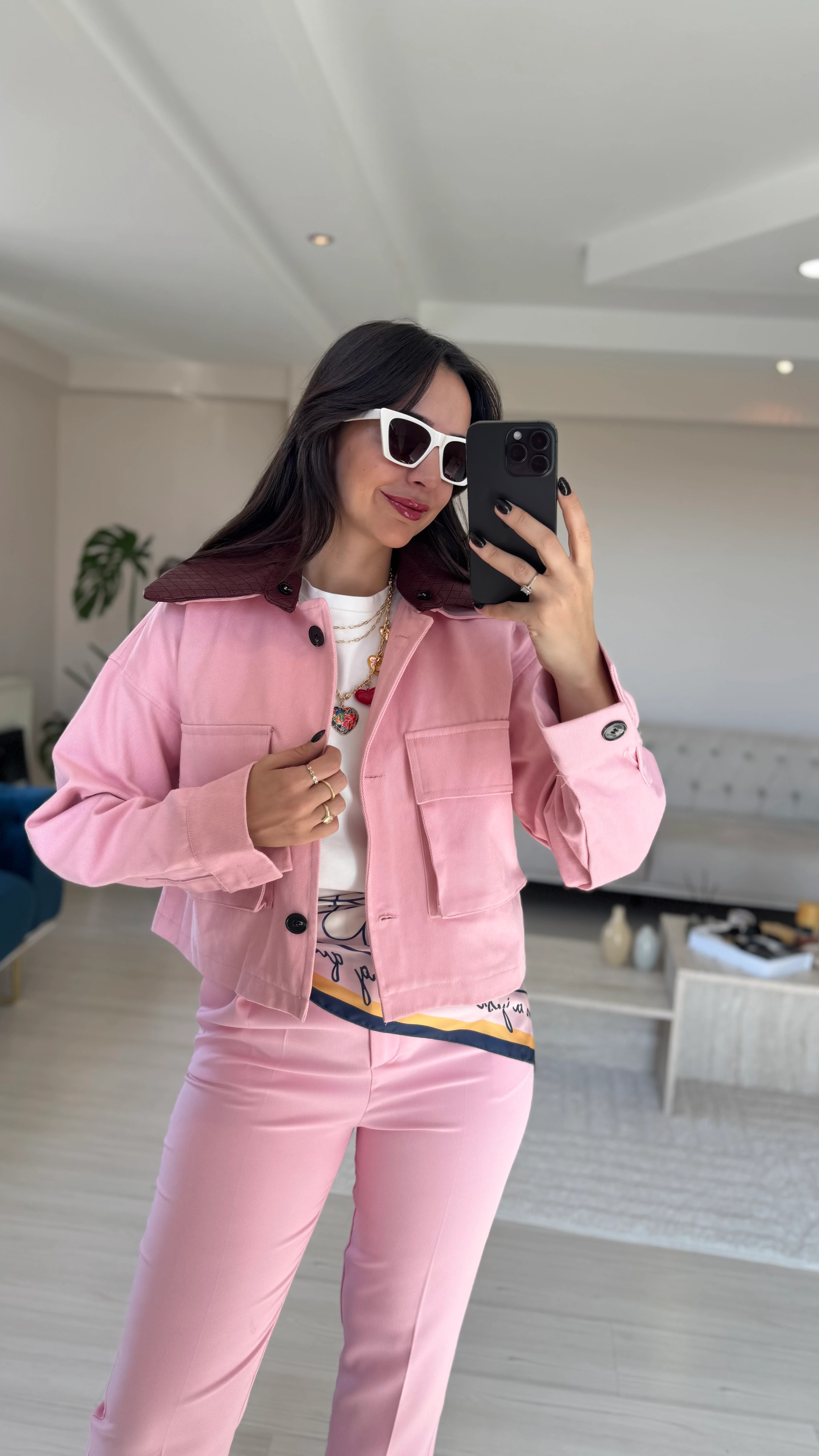 Yakası Bordo Derili Ceket