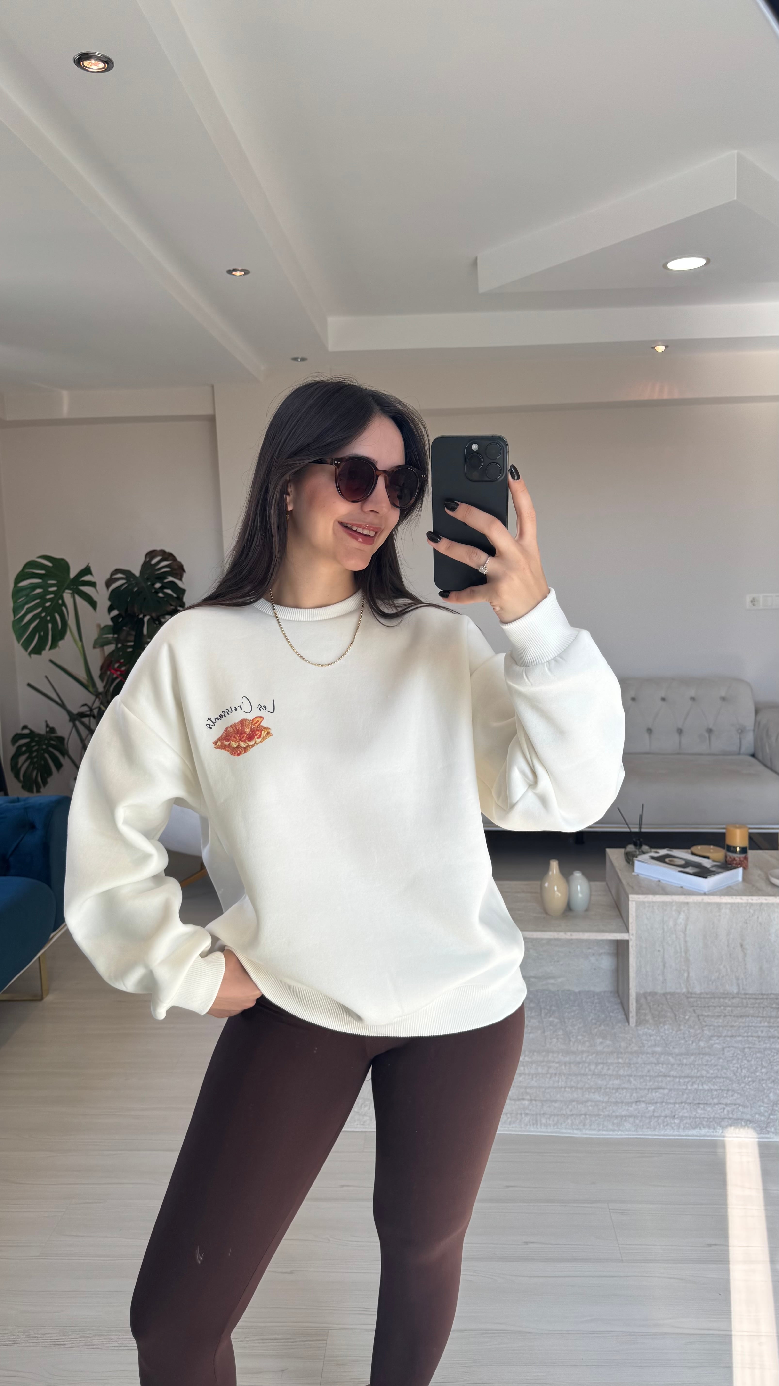 Kruvasanlı Ekru Sweat