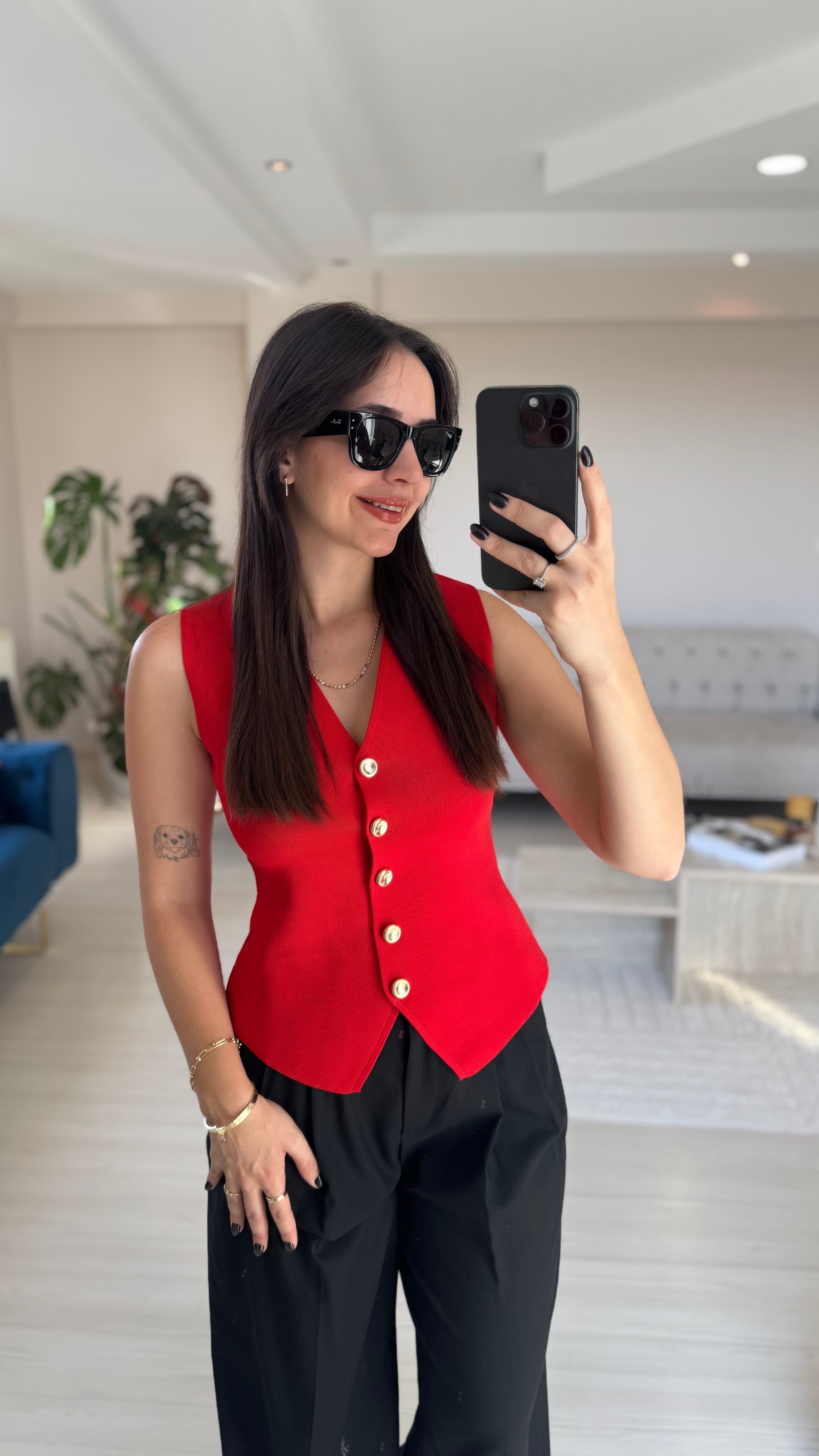 Kırmızı thumbnail image