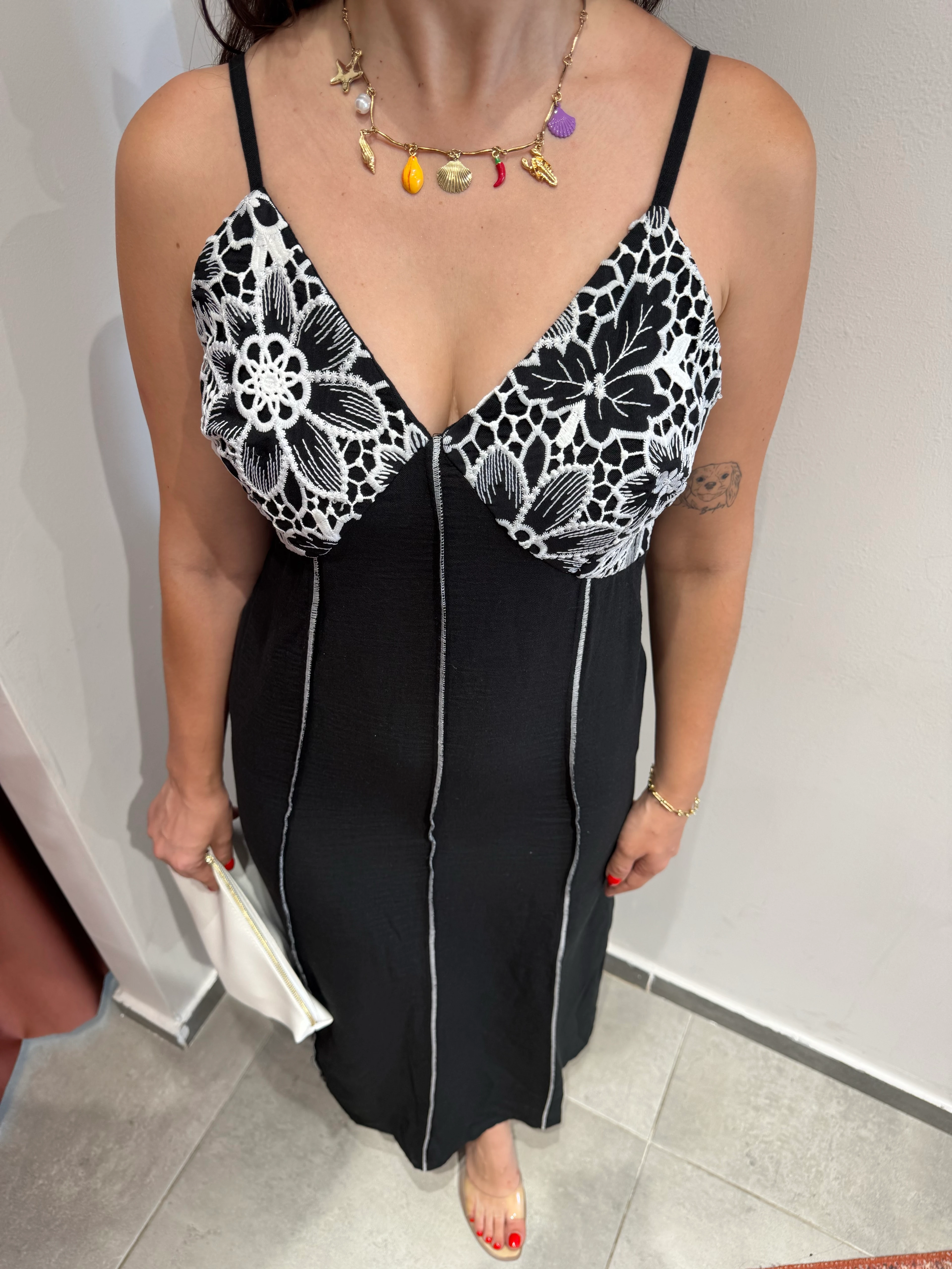 Çiçek Detaylı Çizgili Siyah Elbise