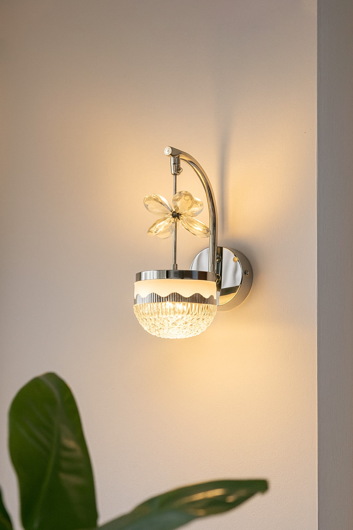 Taç Top İthal Aplik Led Avize - Krom