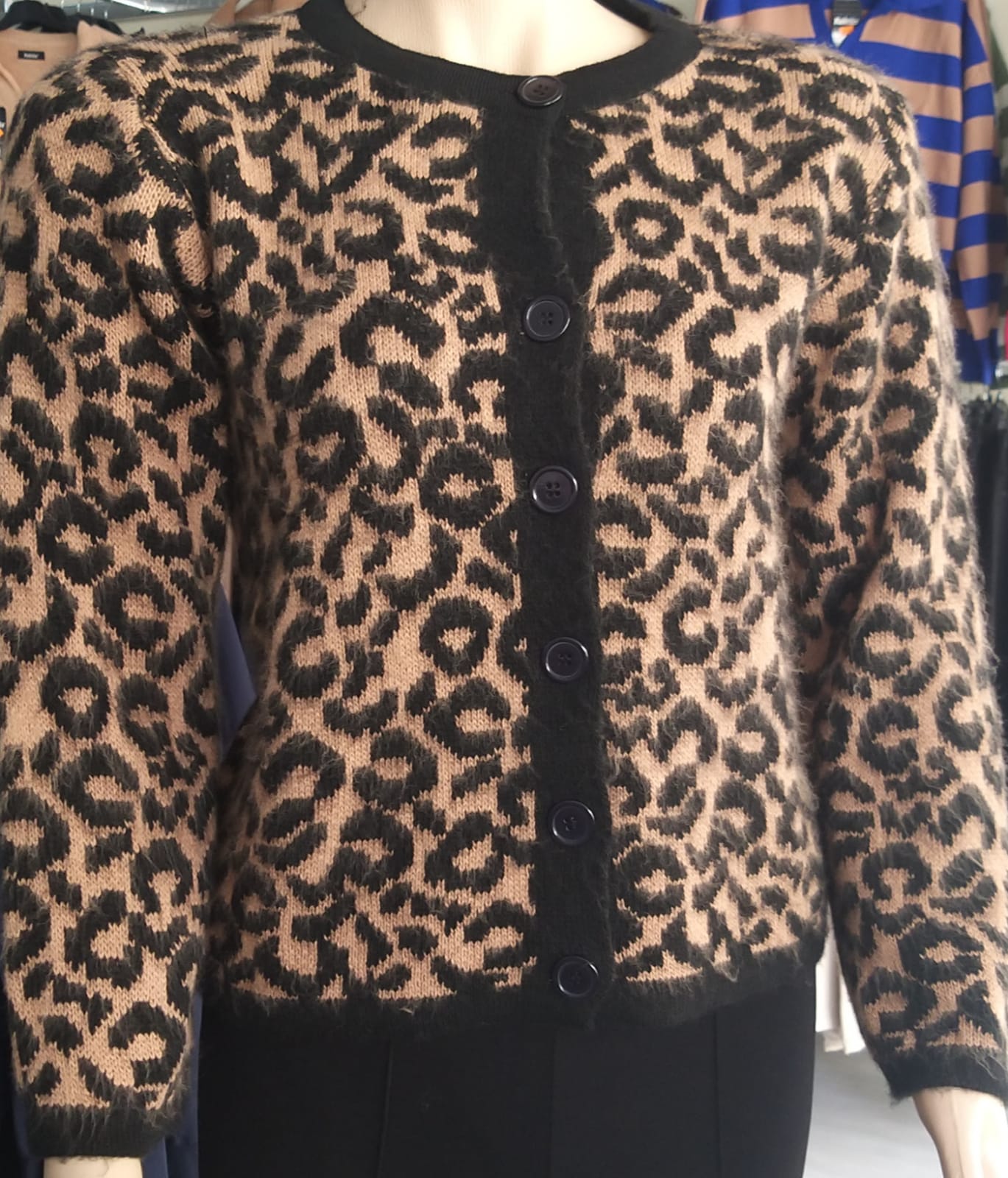 Leopar desenli hırka- Standart beden -Vizon