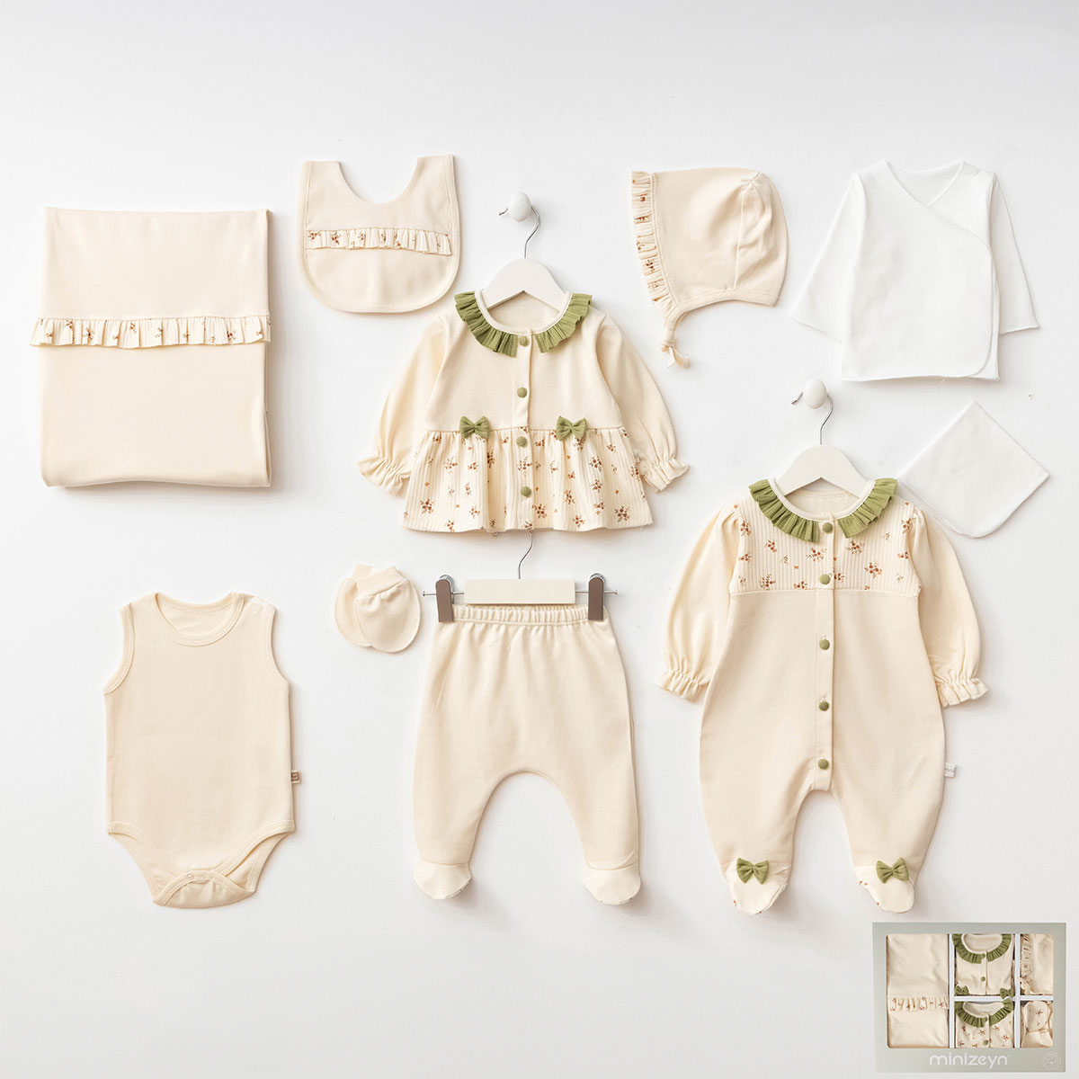 Kız Bebek Premium %100 Pamuk Çıtır Çiçekli 0-3 Ay (Yenidoğan) 10'lu Set