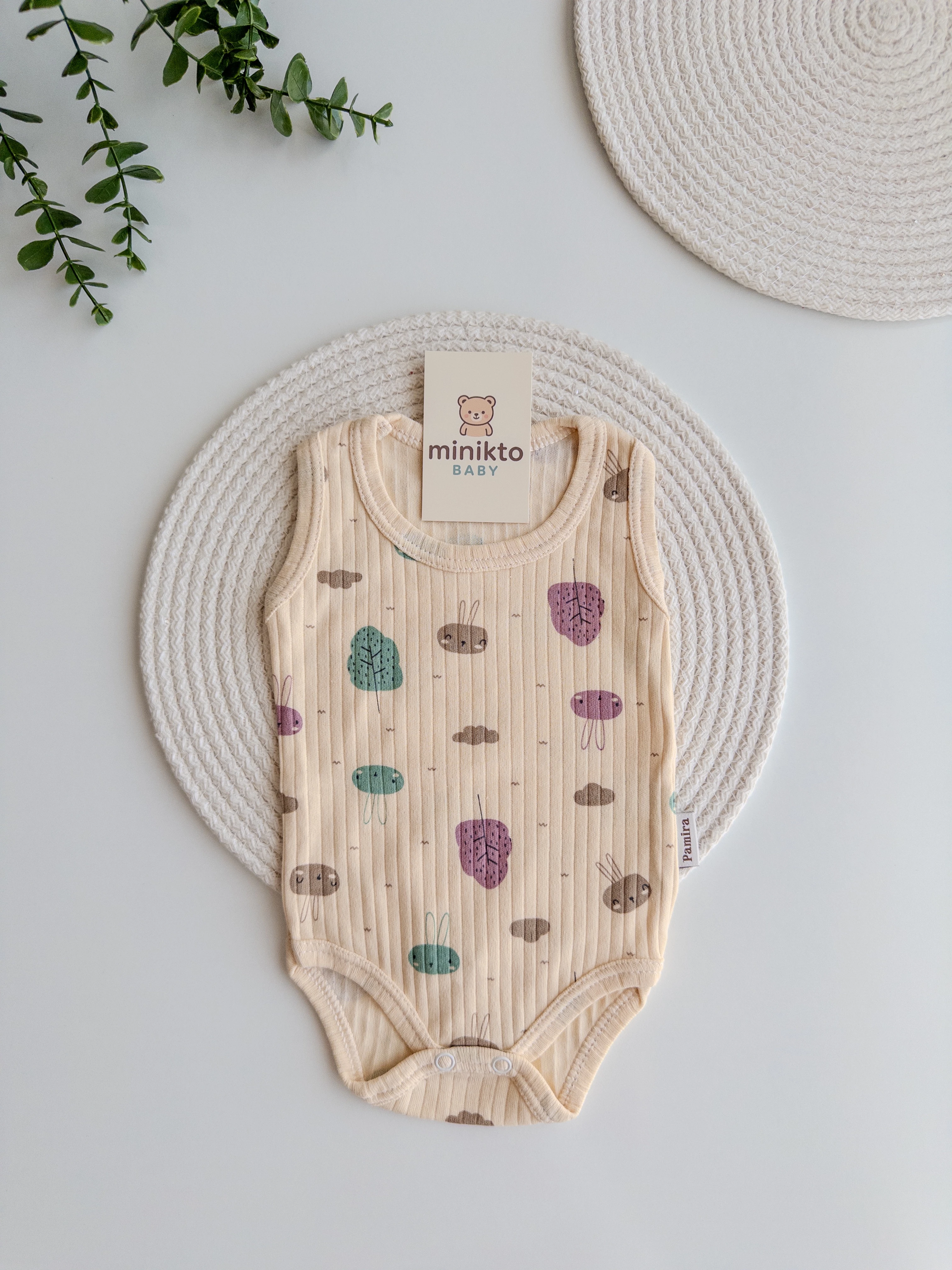 Kız Bebek Yaprak Desenli Çıt Çıtlı Body