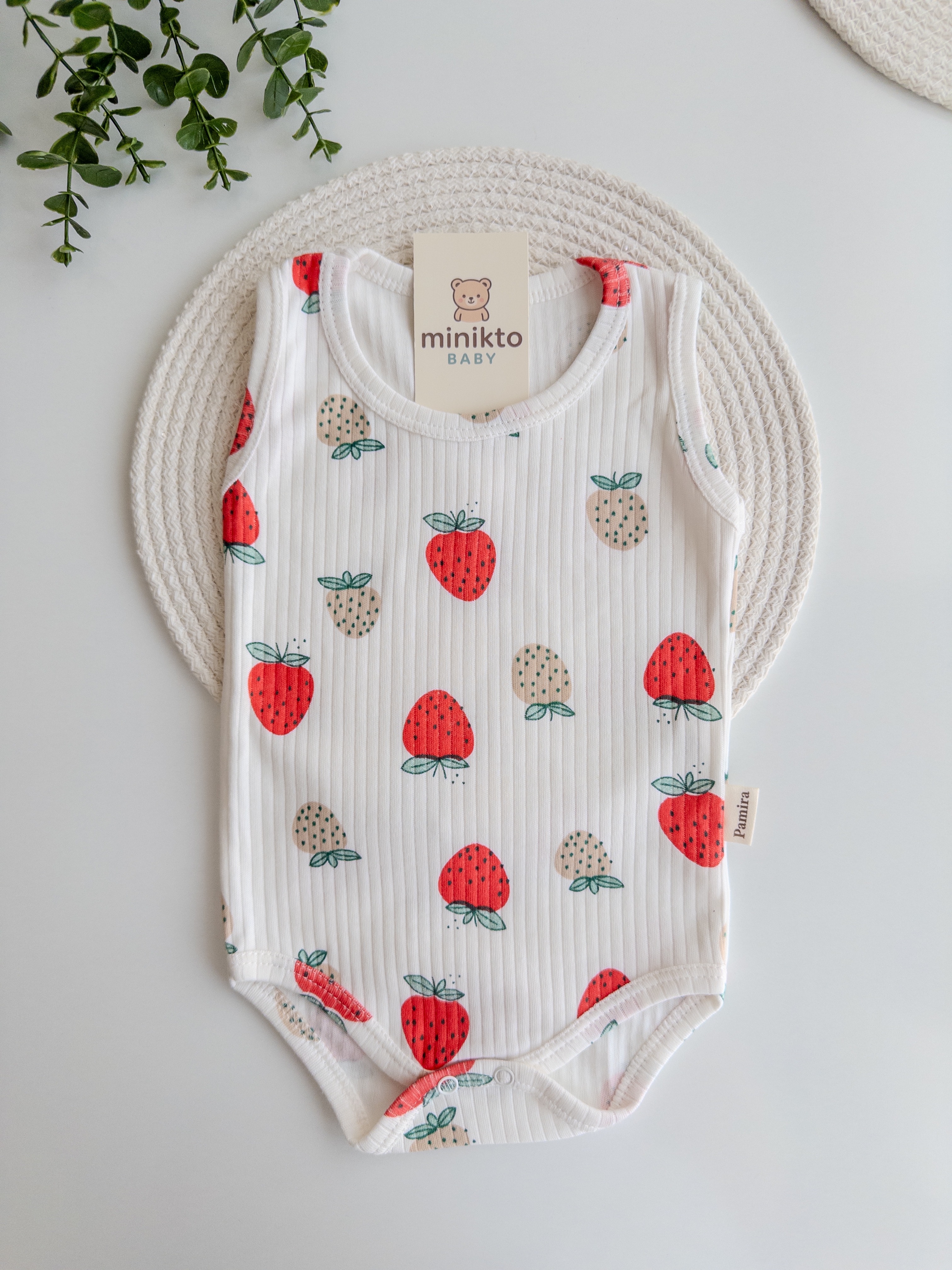 Kız Bebek Çilek Desenli Çıt Çıtlı Body