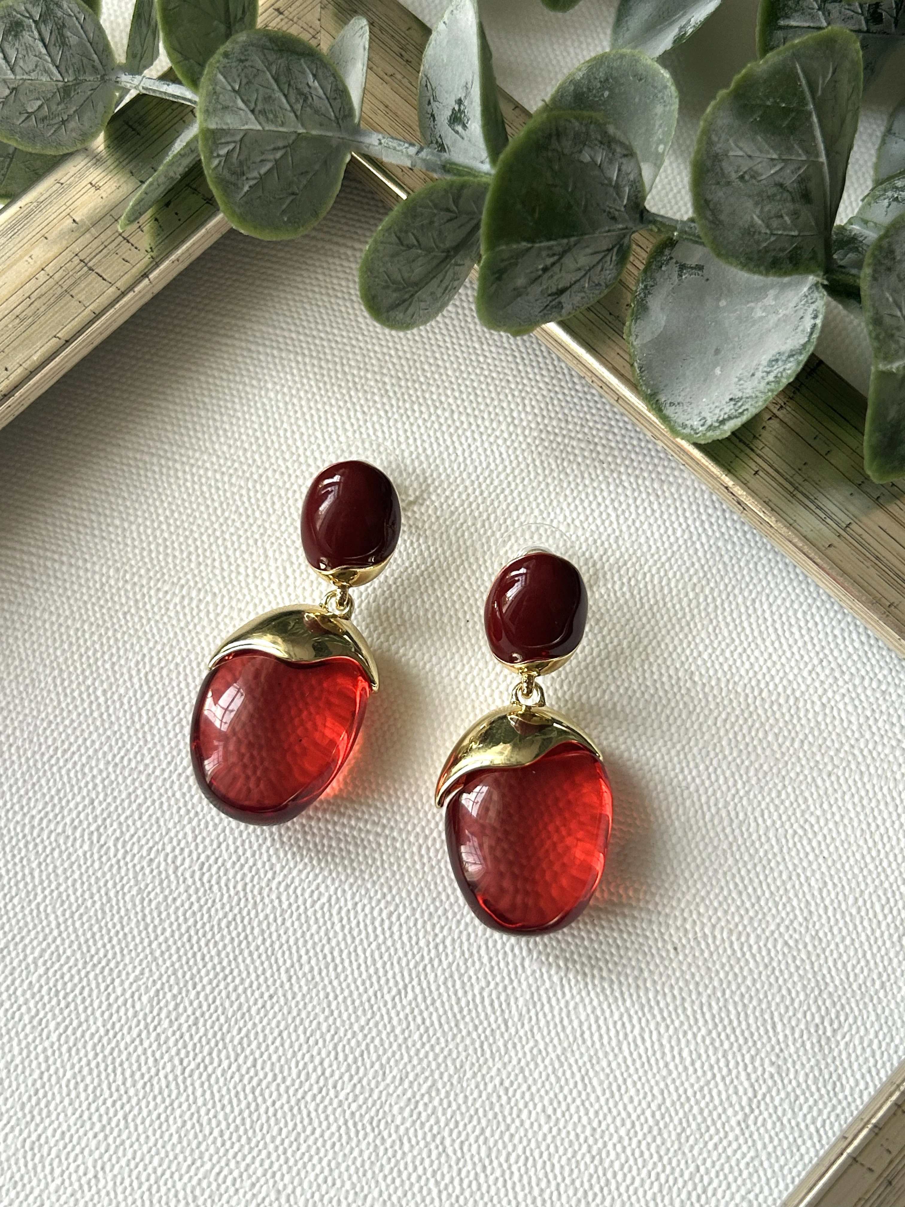 Bordo Detaylı Gold Küpe