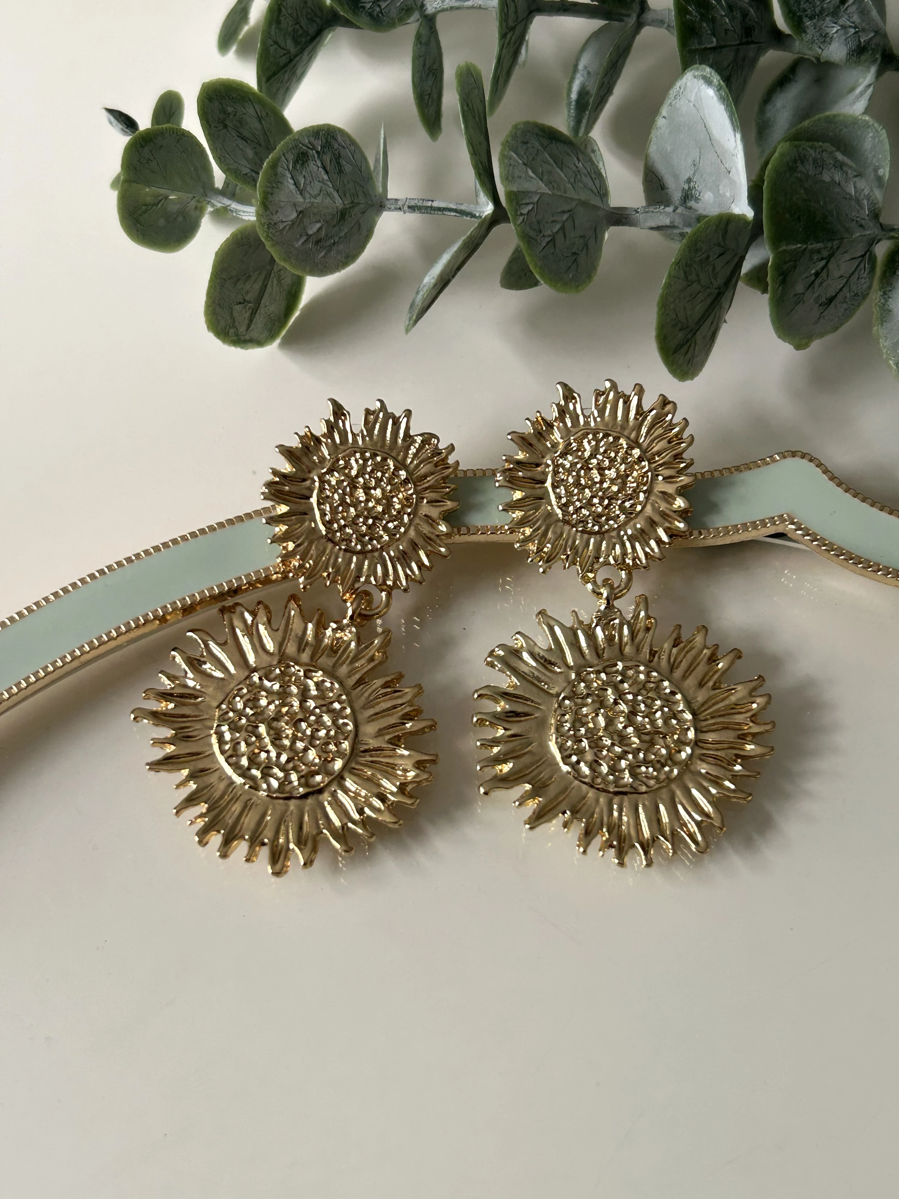 Ayçiçeği Detaylı Gold Küpe