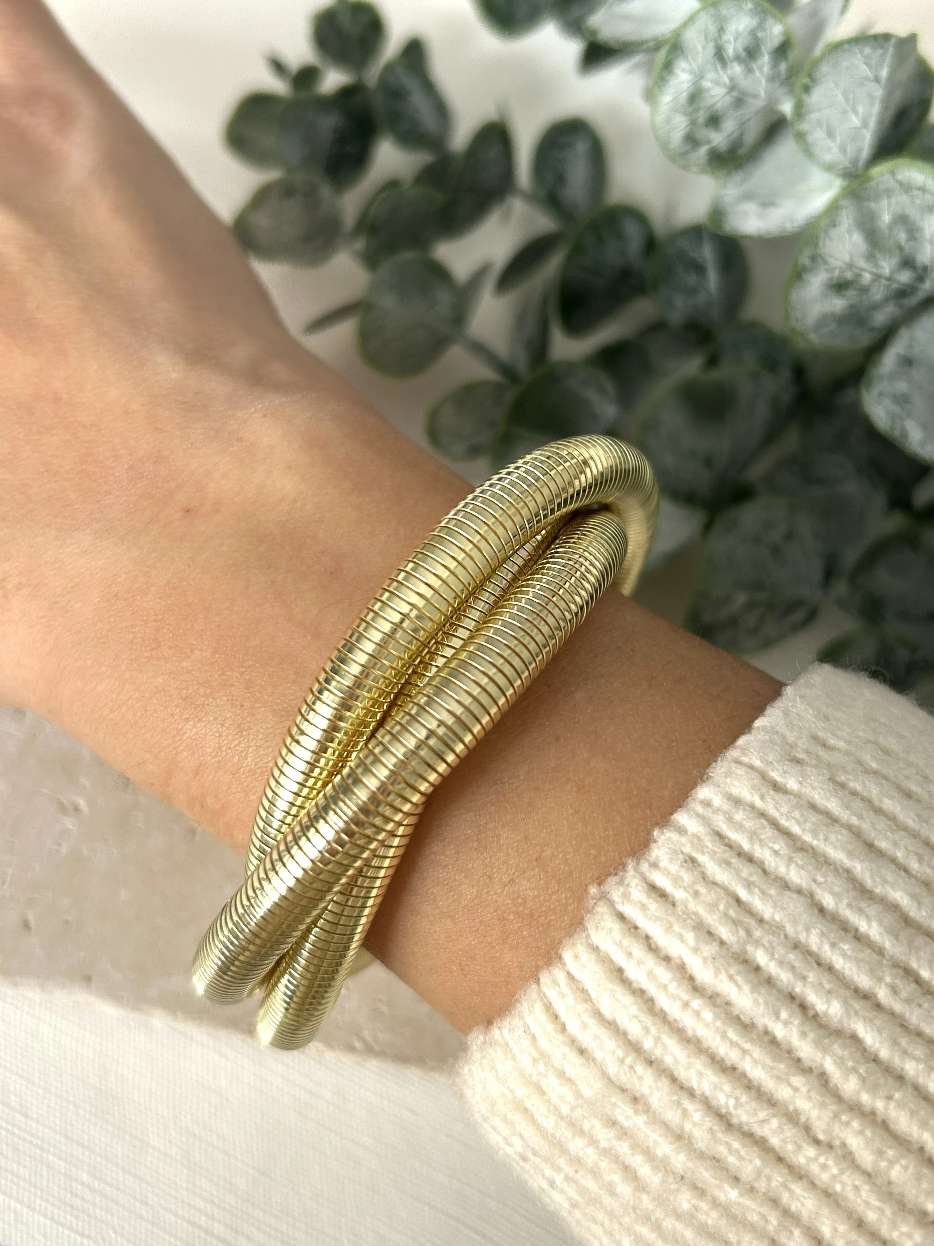 İçiçe Geçmeli Gold Bileklik