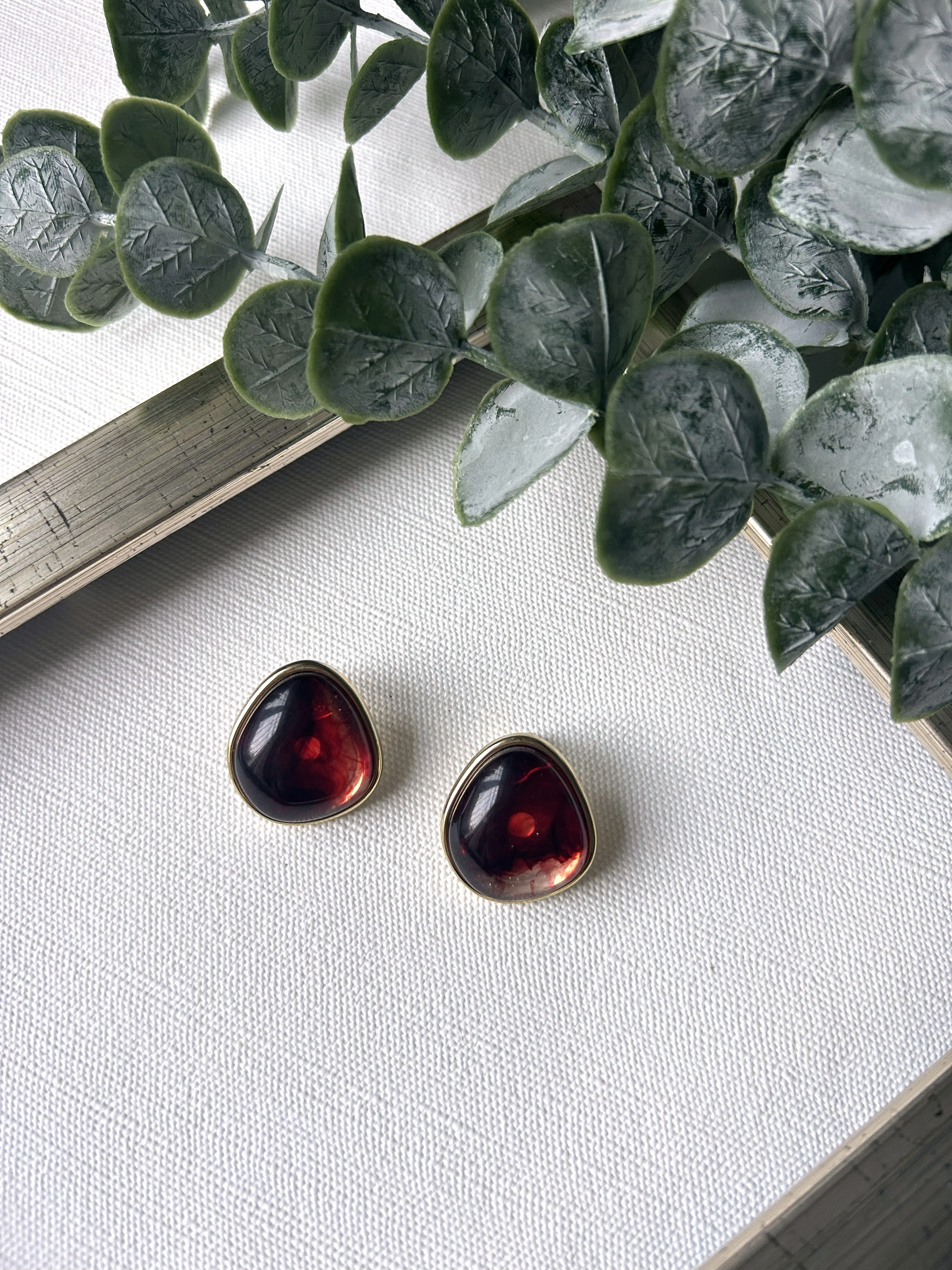 Bordo Duman Detaylı Küpe