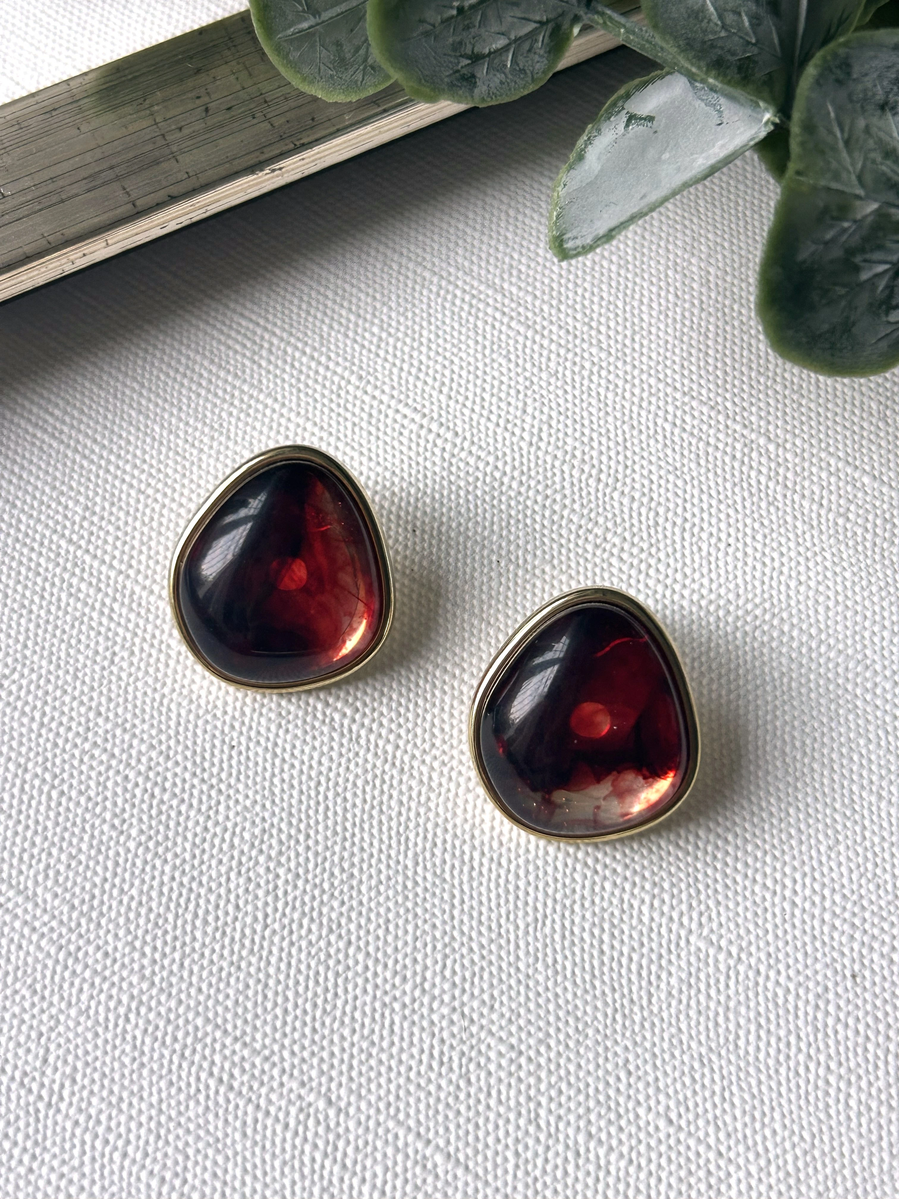 Bordo Duman Detaylı Küpe