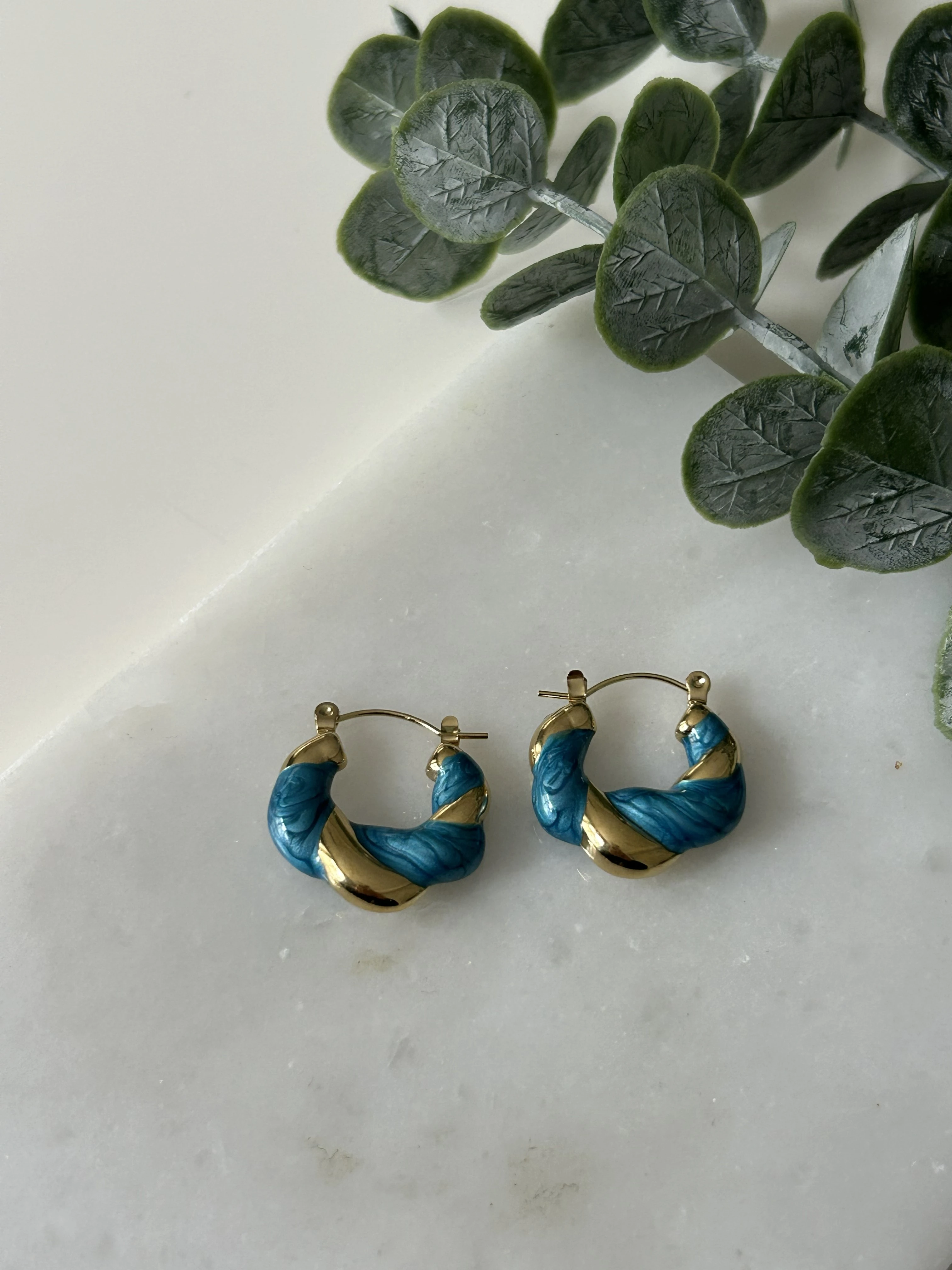 Turkuaz&Gold Detaylı Çelik Küpe