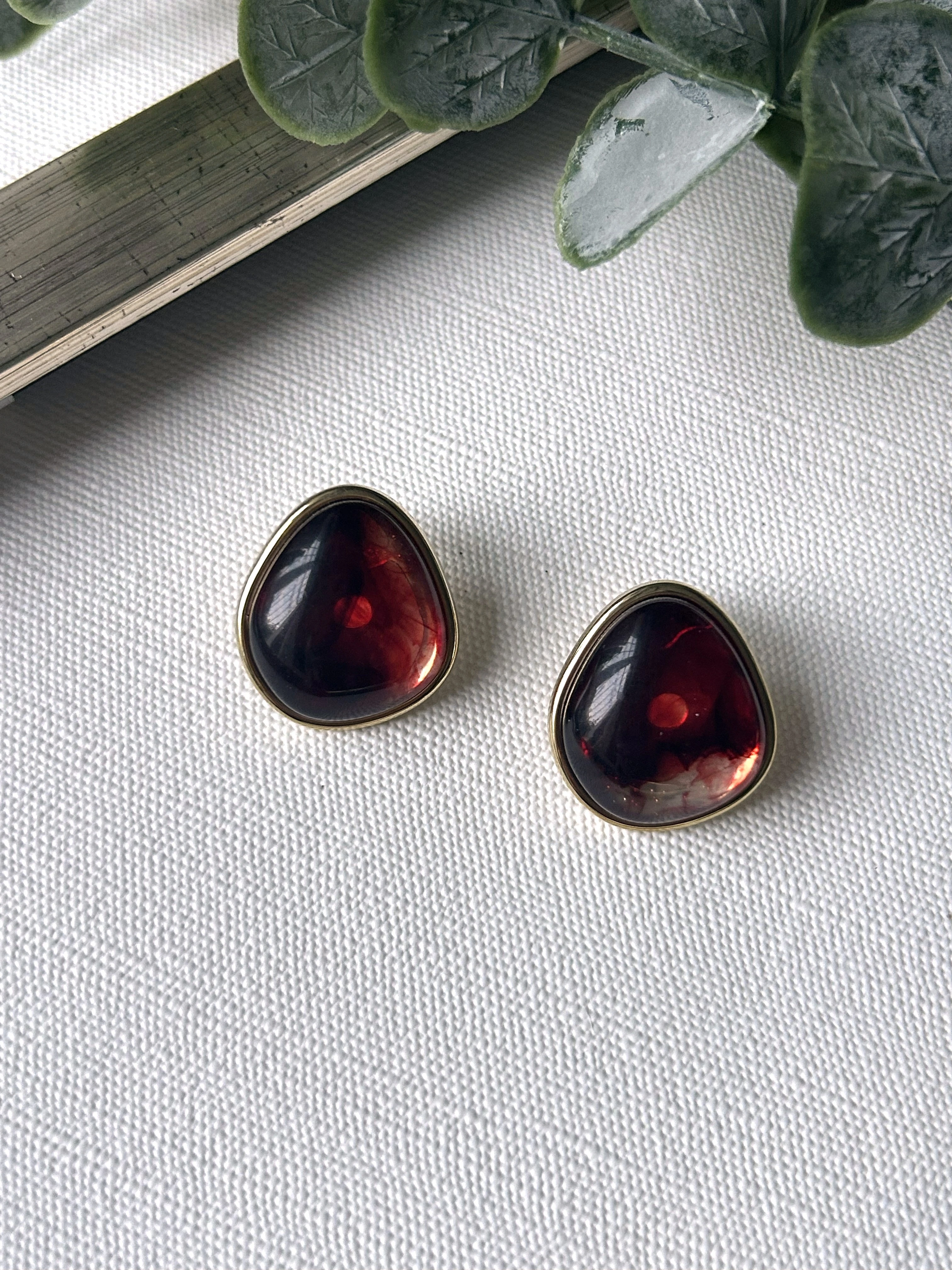 Bordo Duman Detaylı Küpe