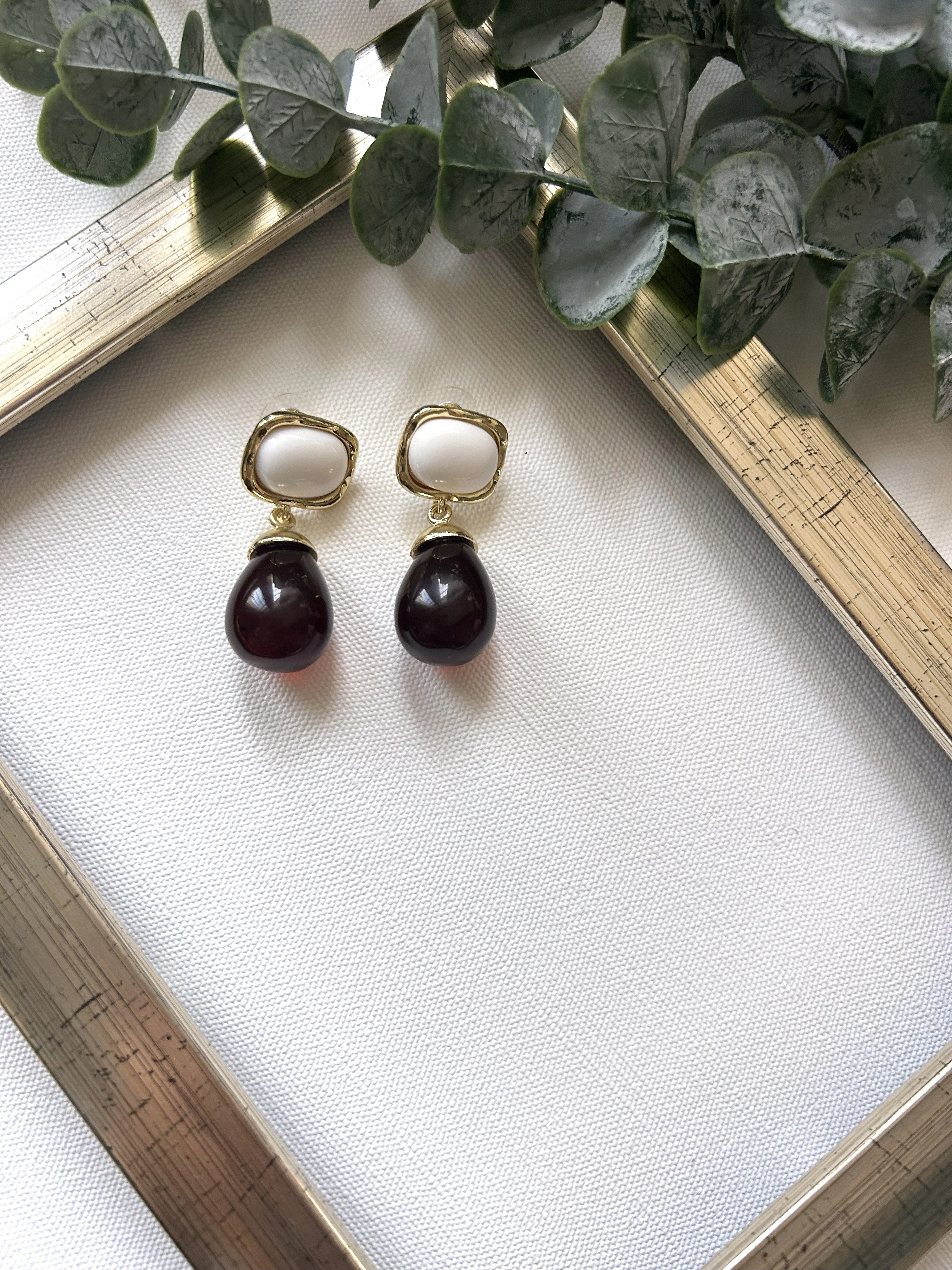 Marka Model Kahverengi Detaylı Küpe