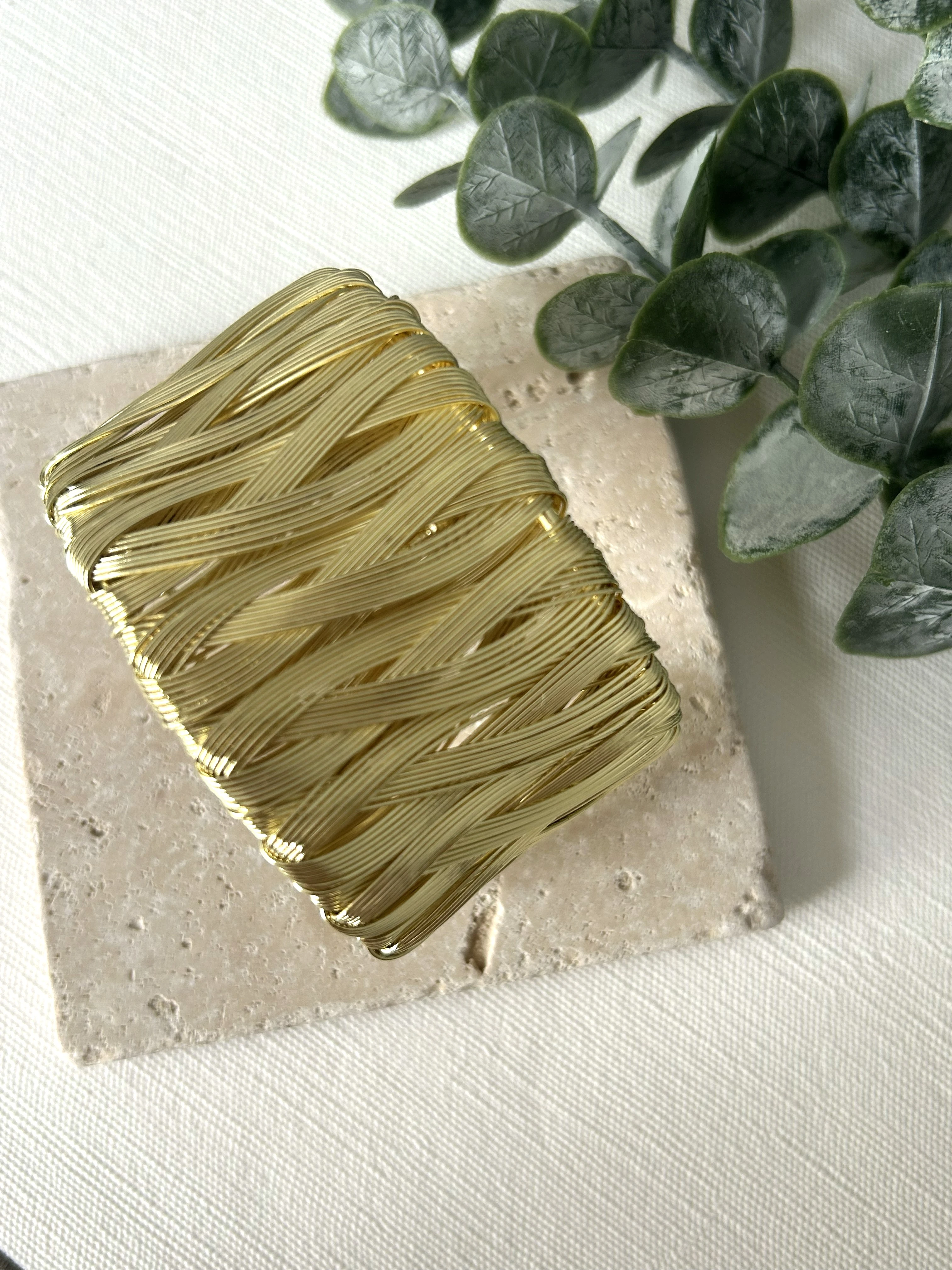 Tel Örgü Detaylı Gold Kalın Kelepçe