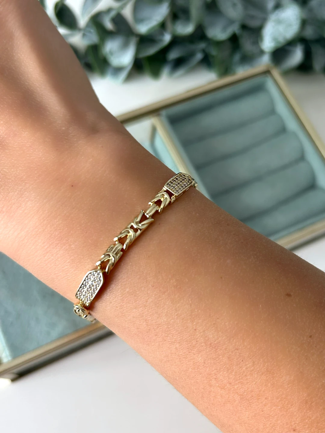 Dikdörtgen Detaylı Özel Seri Bileklik