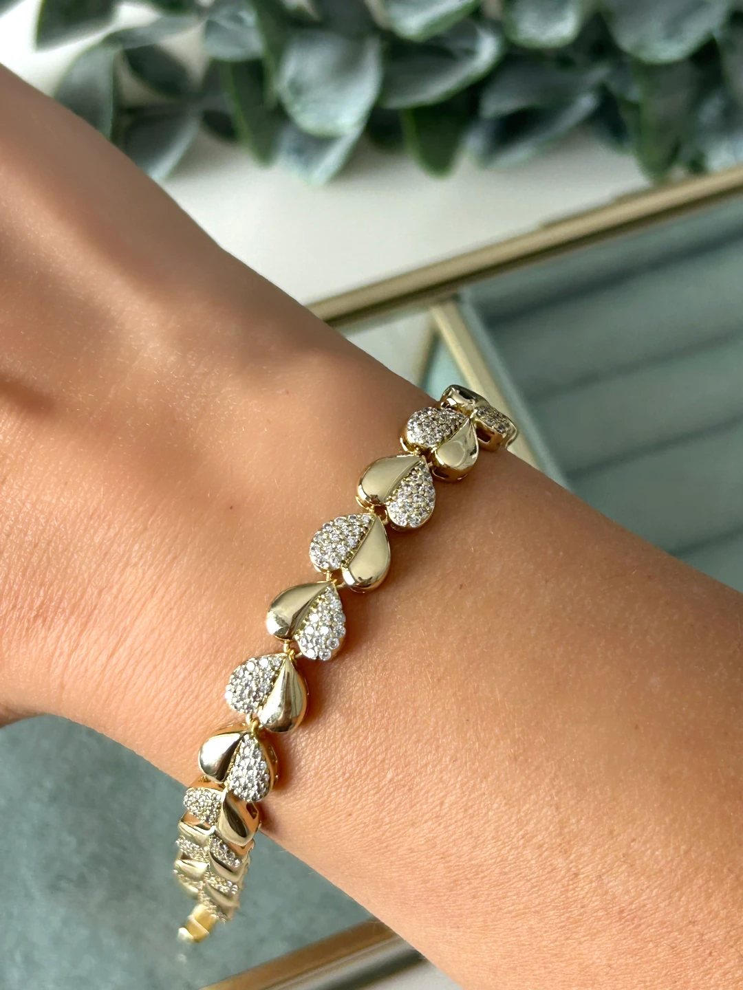 İkili Kalp Detaylı Özel Seri Bileklik