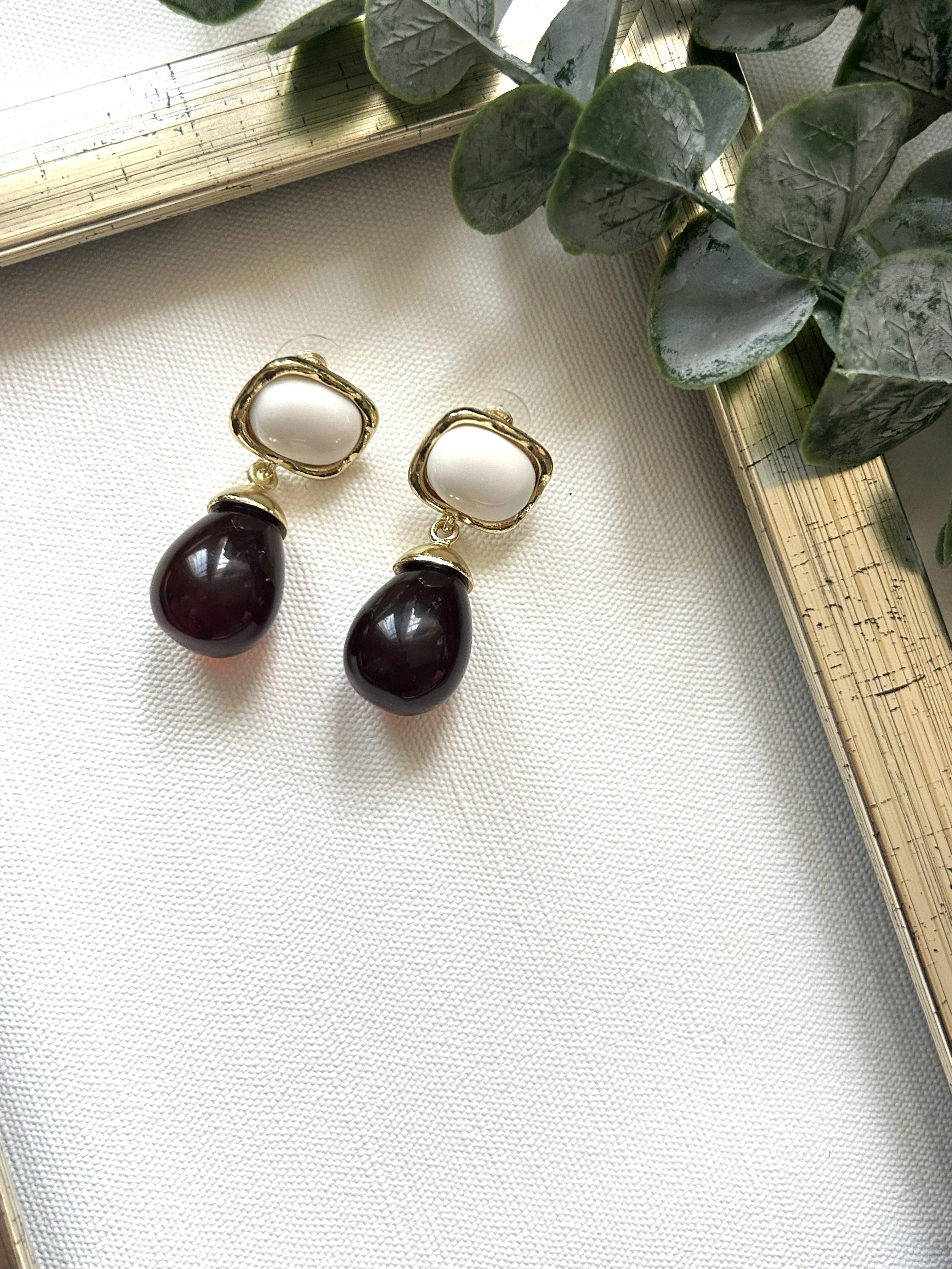 Marka Model Kahverengi Detaylı Küpe