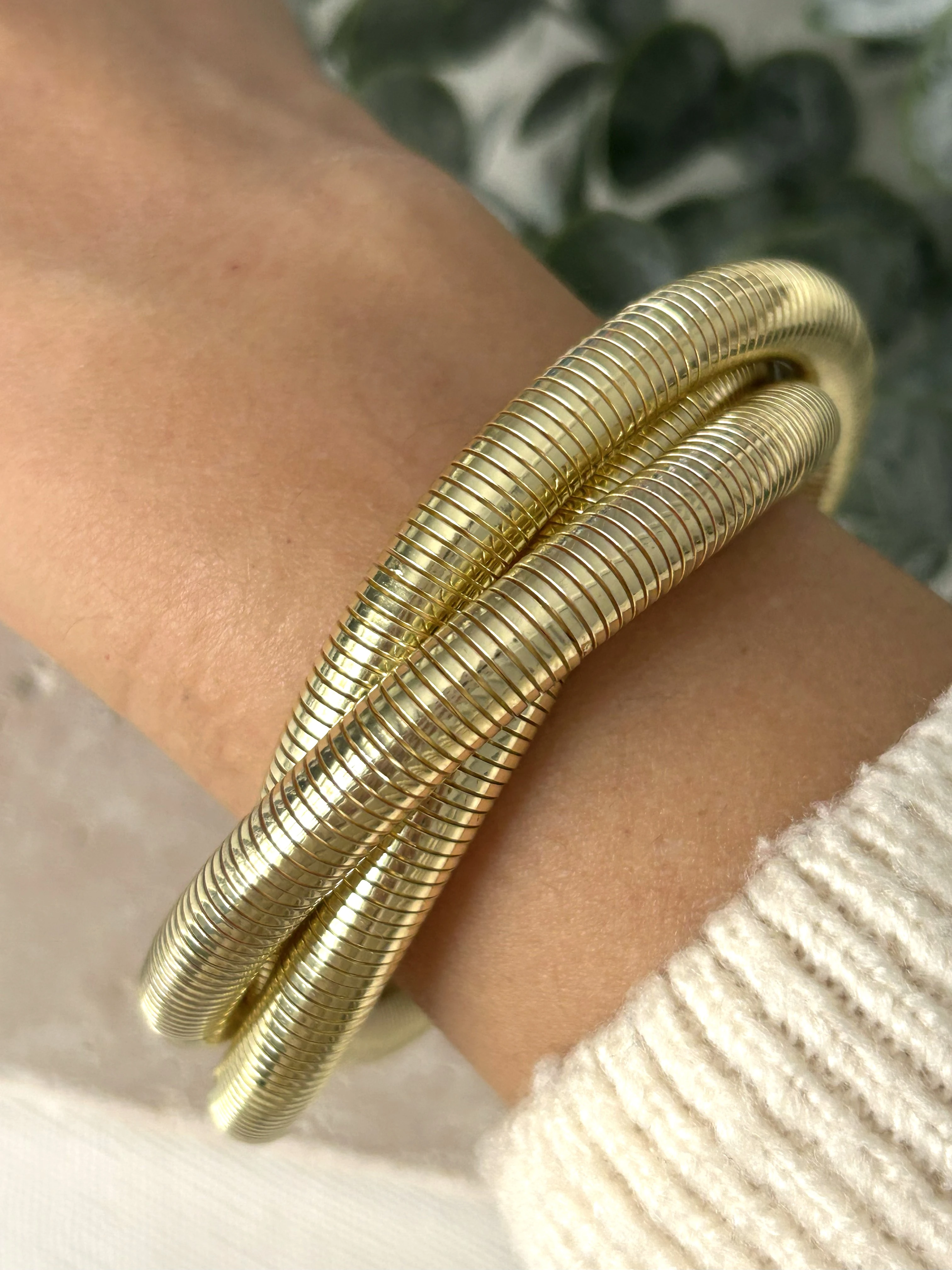 İçiçe Geçmeli Gold Bileklik