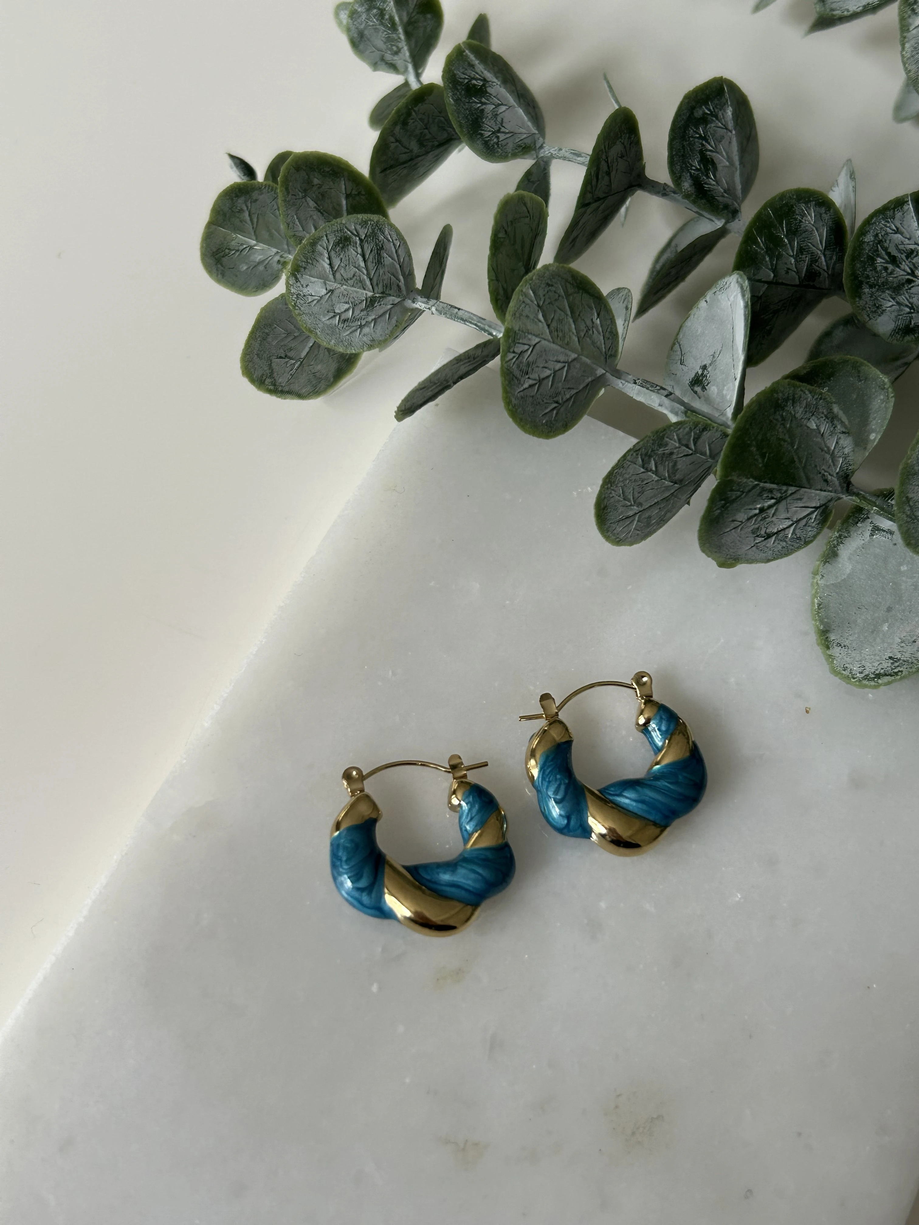 Turkuaz&Gold Detaylı Çelik Küpe