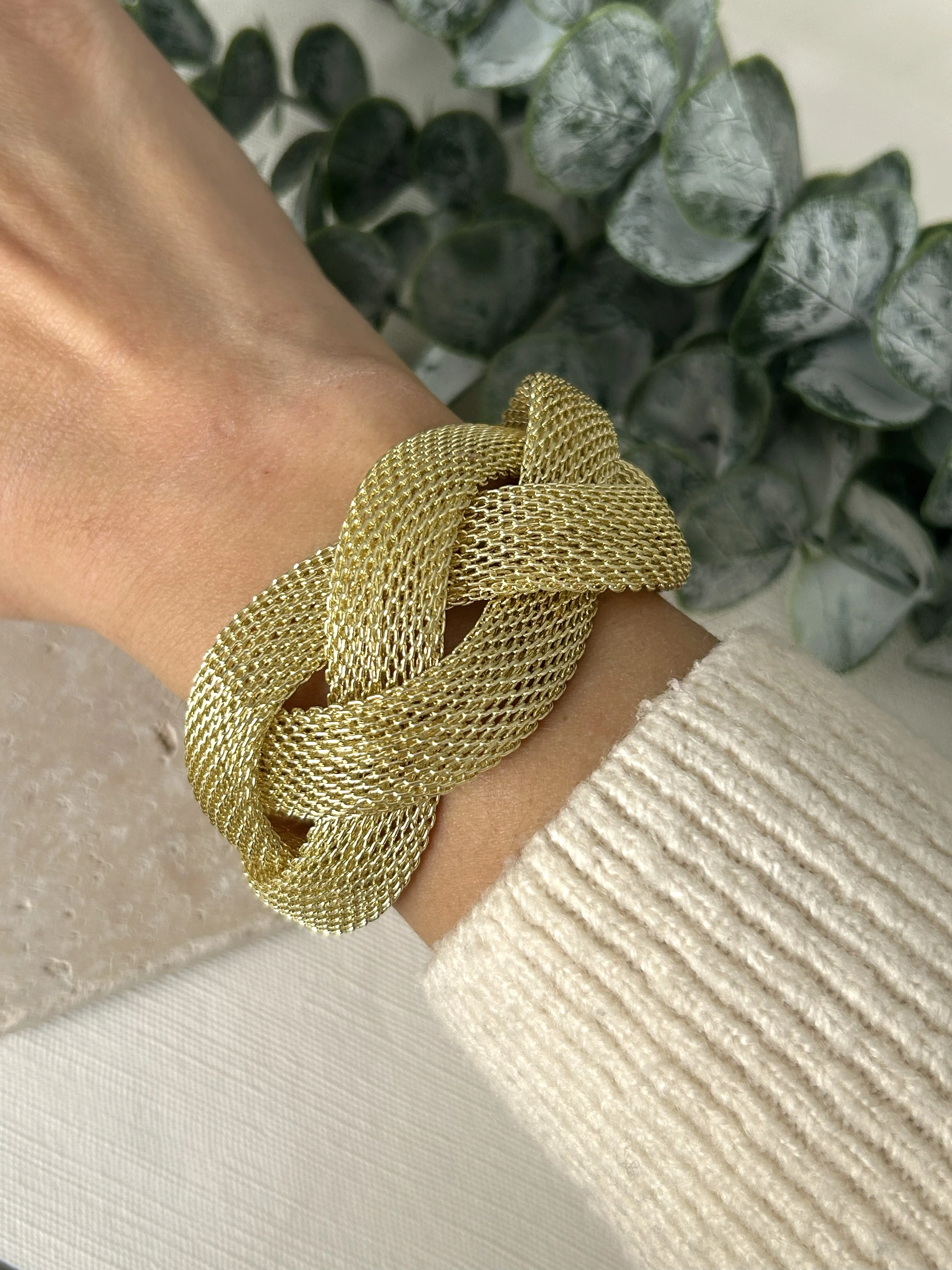 Hasır Örgü Detaylı Gold Kalın Kelepçe