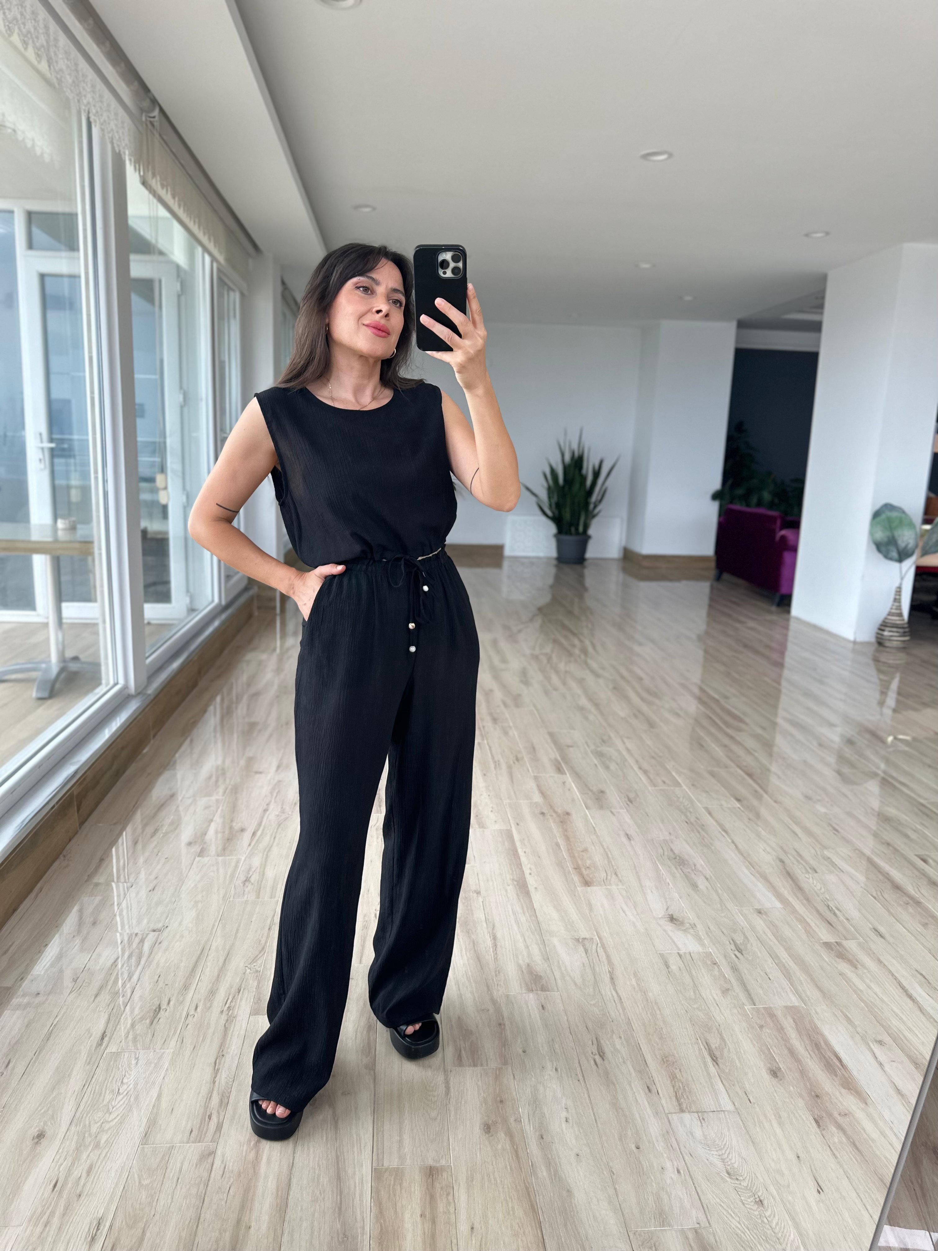 Siyah Renk Bluz Pantolon Takım