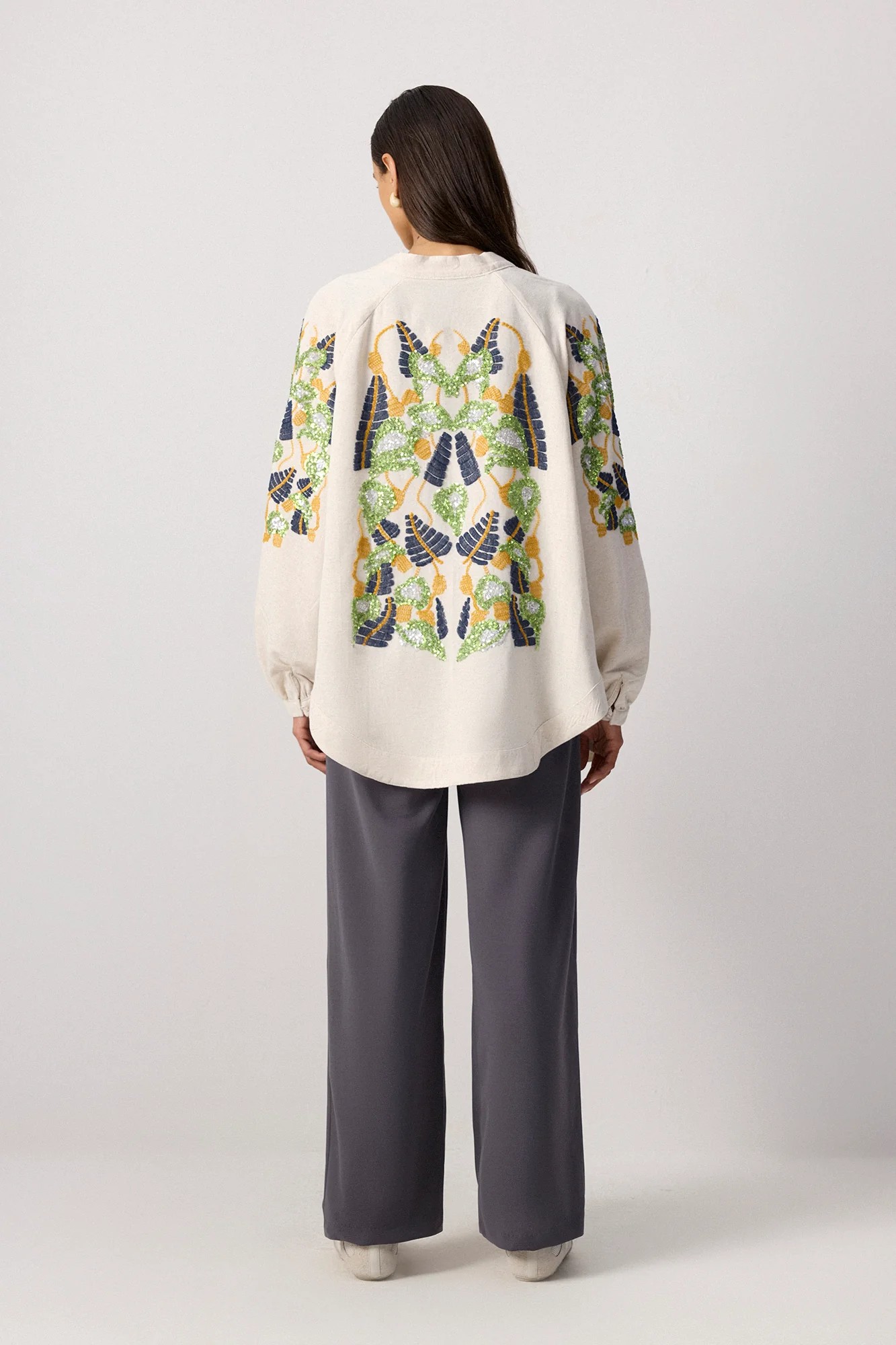 Bej Renk Boncuk İşlemeli Kaftan