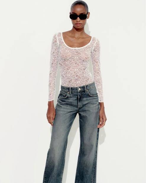 Dantel Bodysuit