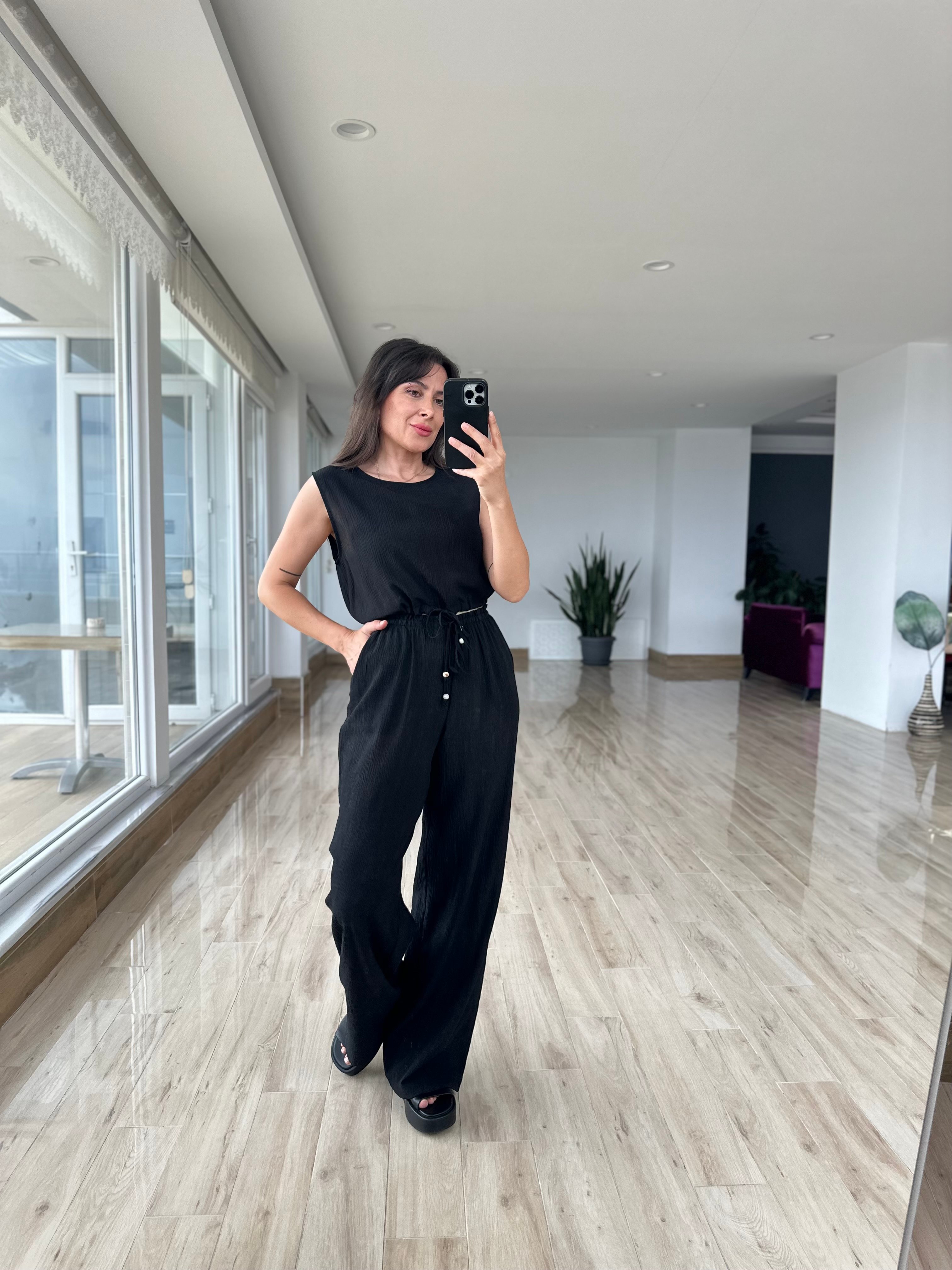 Siyah Renk Bluz Pantolon Takım