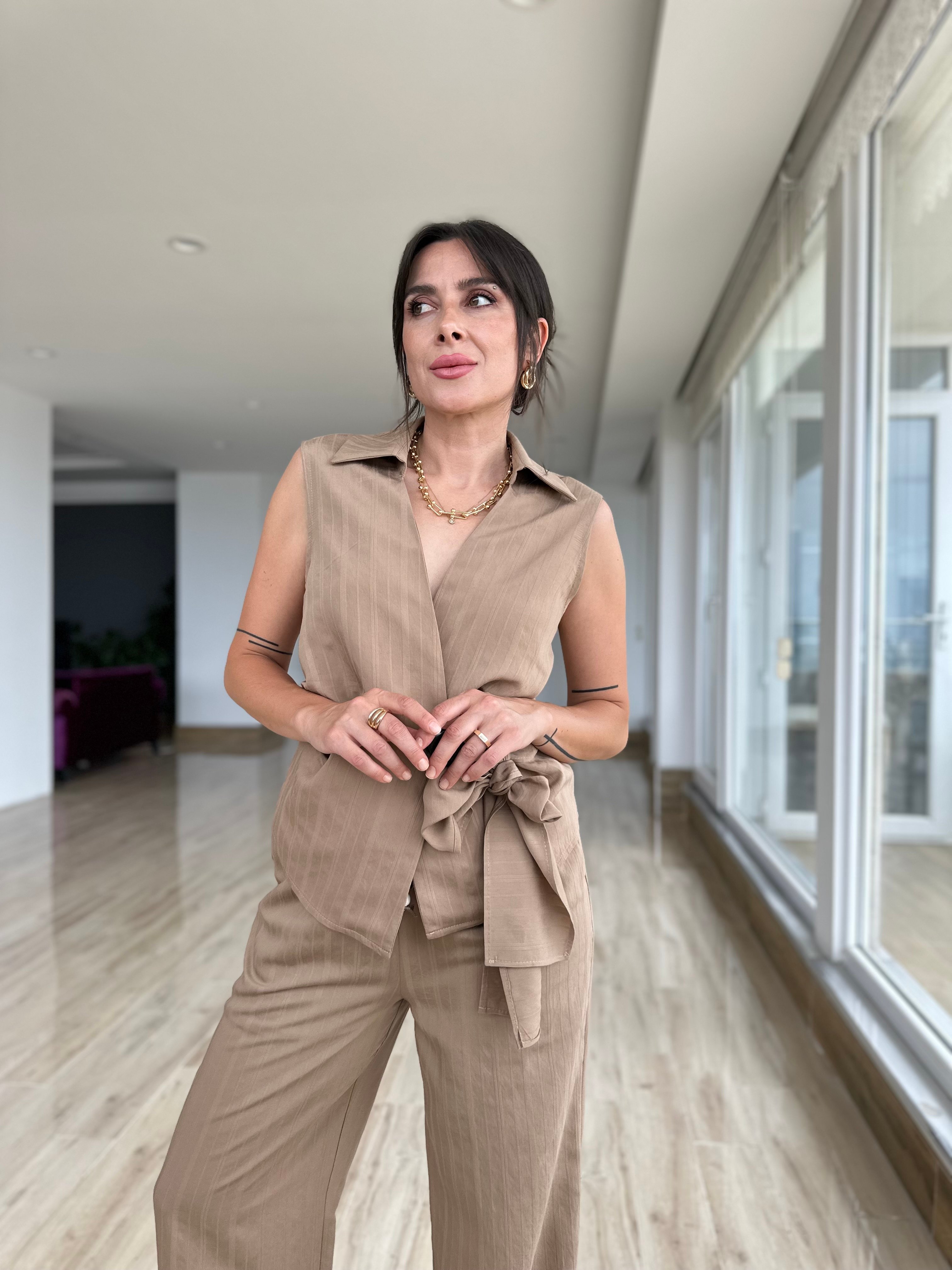 Kruvaze Model Gömlek Pantolon Takım