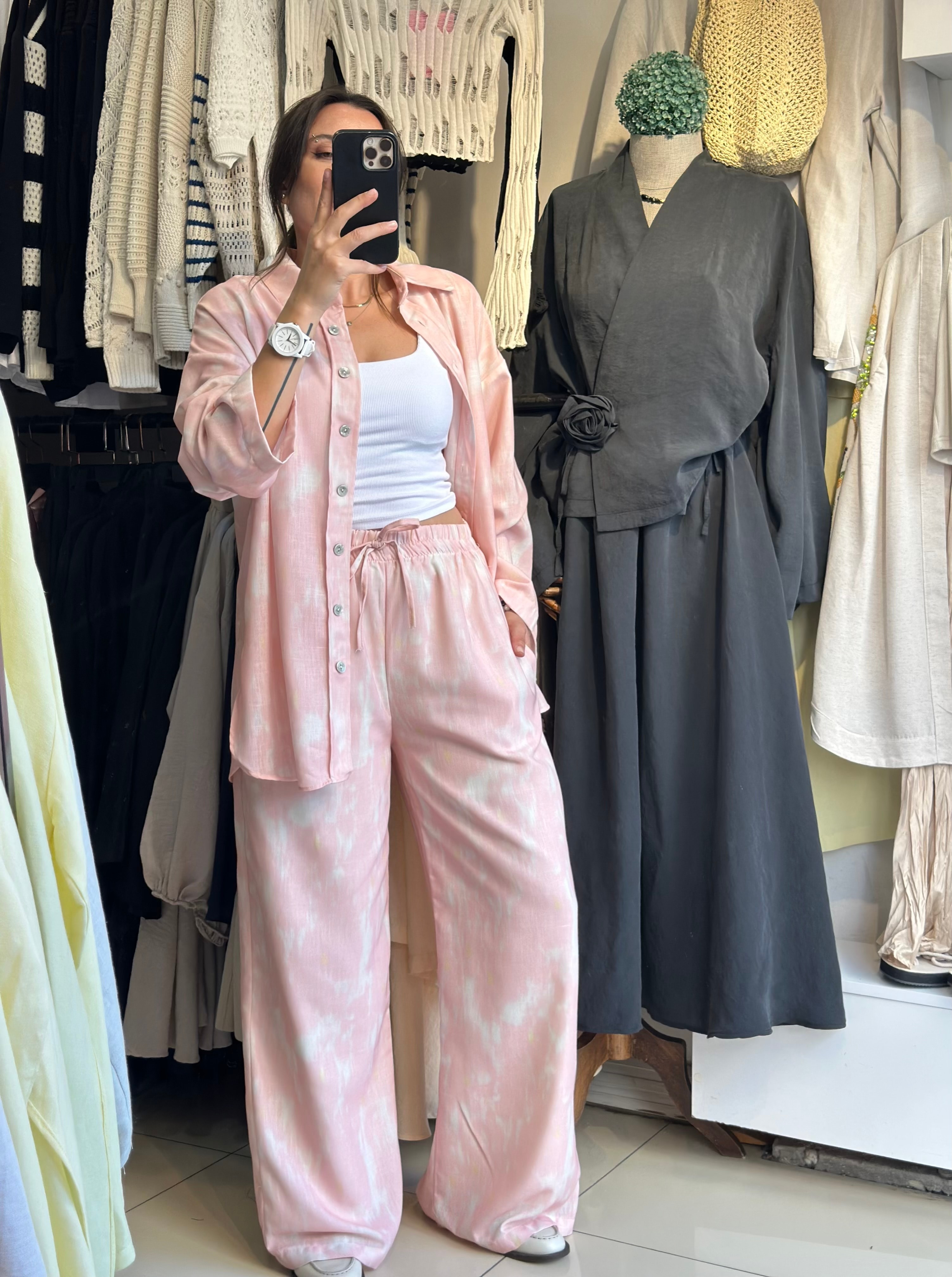 Batik Desenli Astarlı Pantolon Gömlek Takım