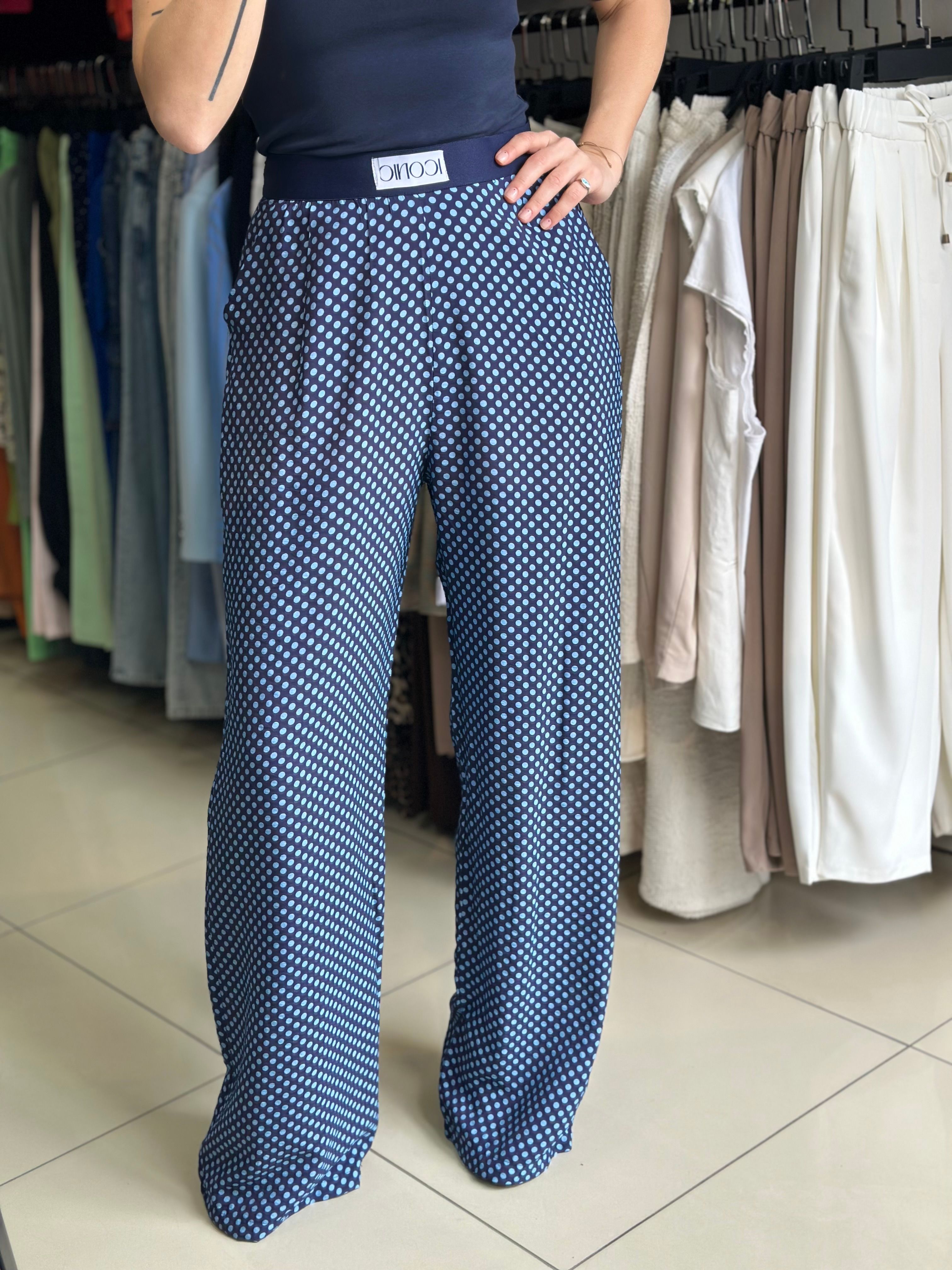 Beli Lastikli Puantiyeli Dökümlü Pantolon