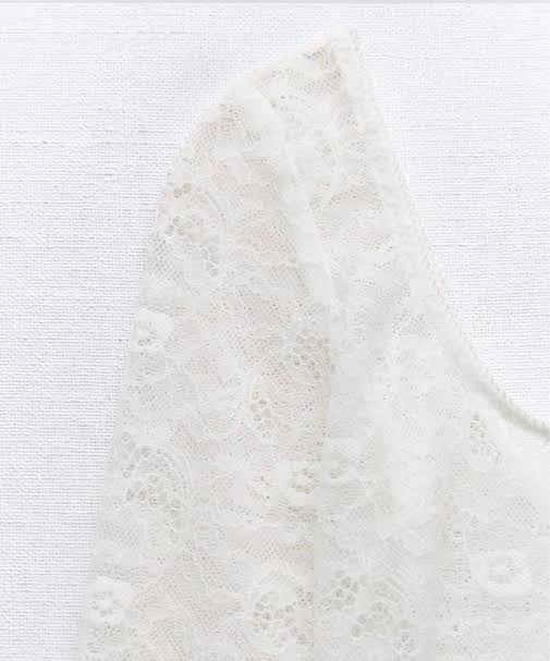Dantel Bodysuit