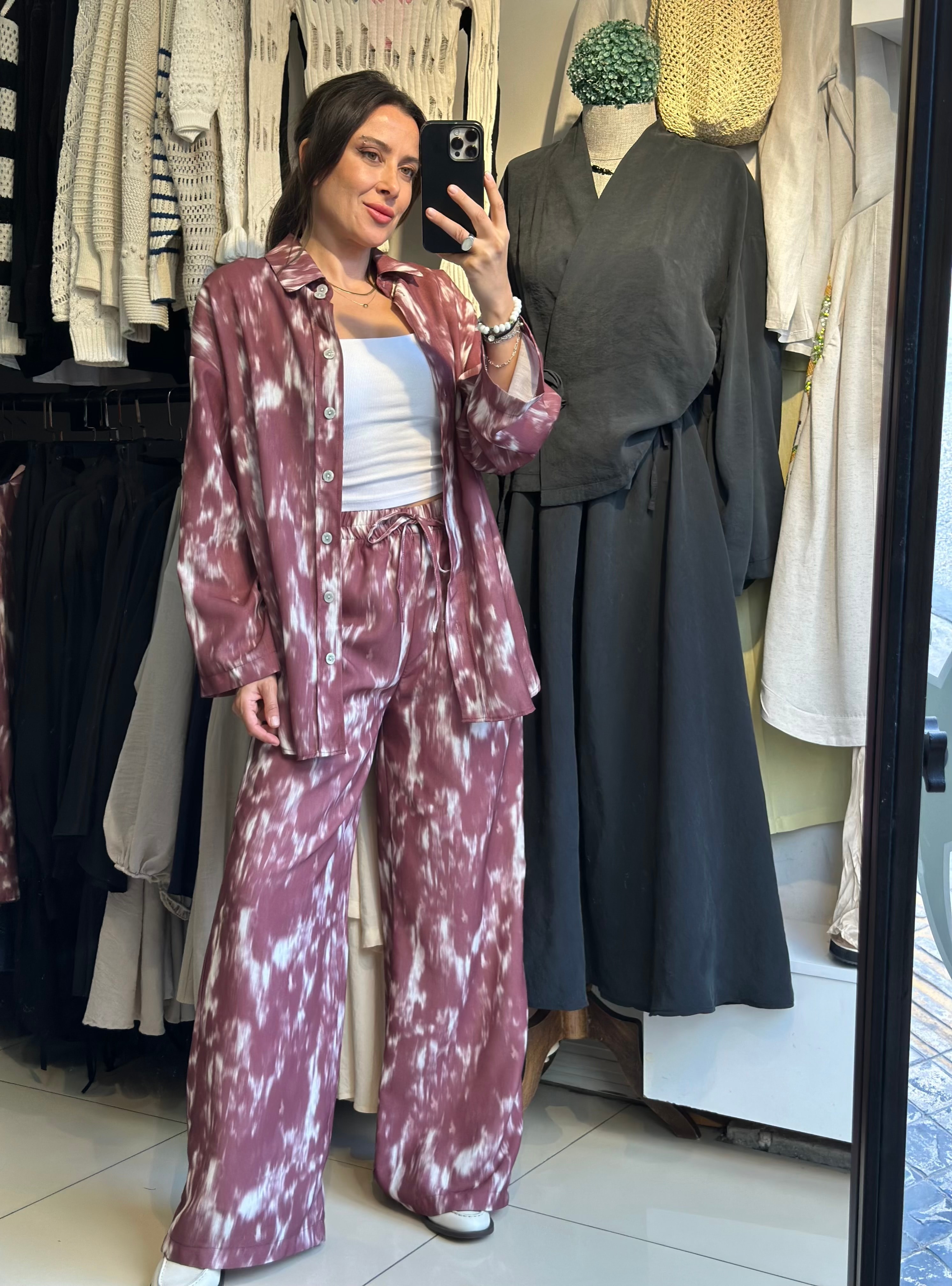 Bordo Batik Desenli Astarlı Pantolon Gömlek Takım
