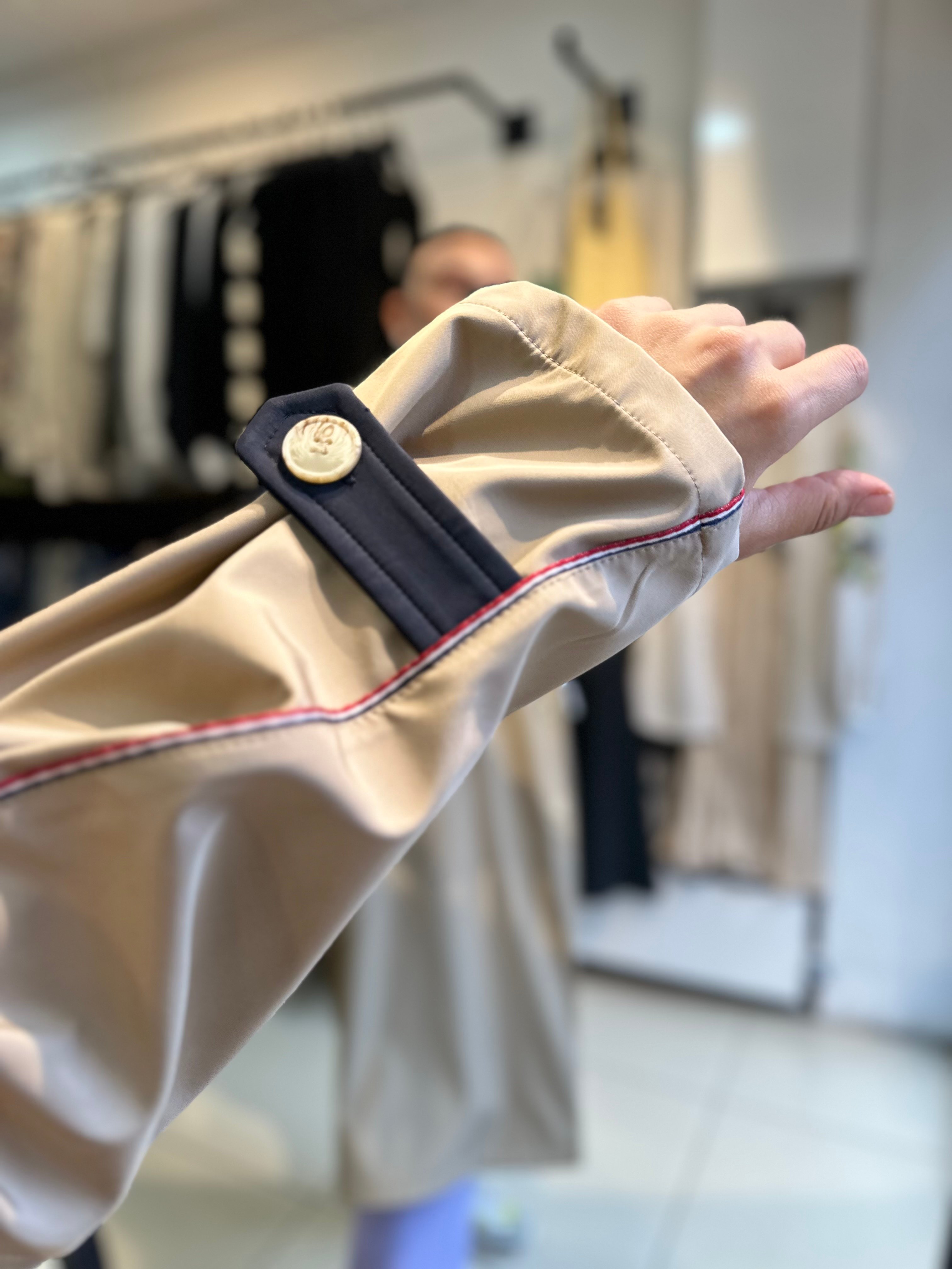 Kapüşonlu Kontrast Yaka Detaylı Oversize Trençkot 