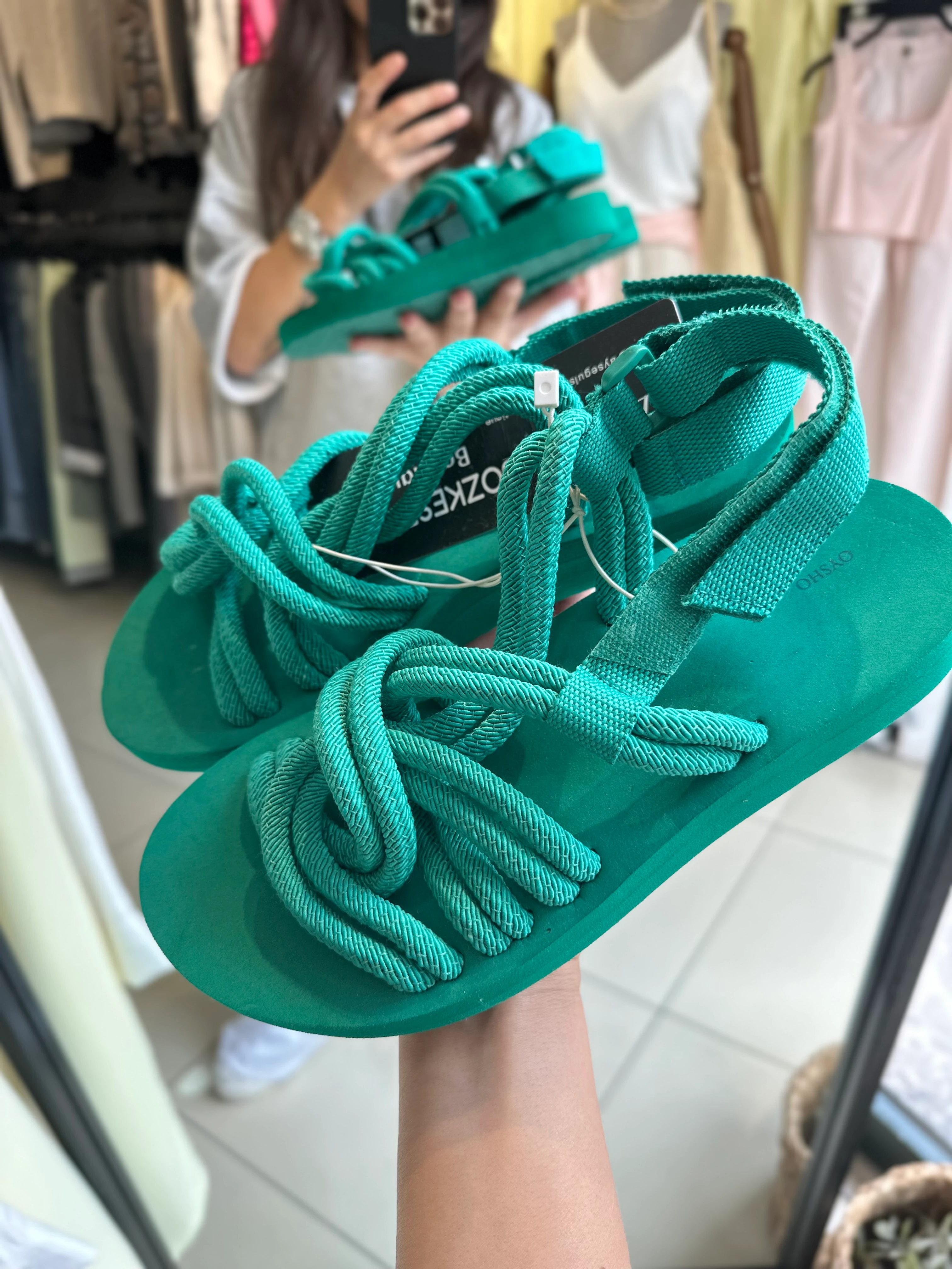 Yeşil Yumuşak Sandalet