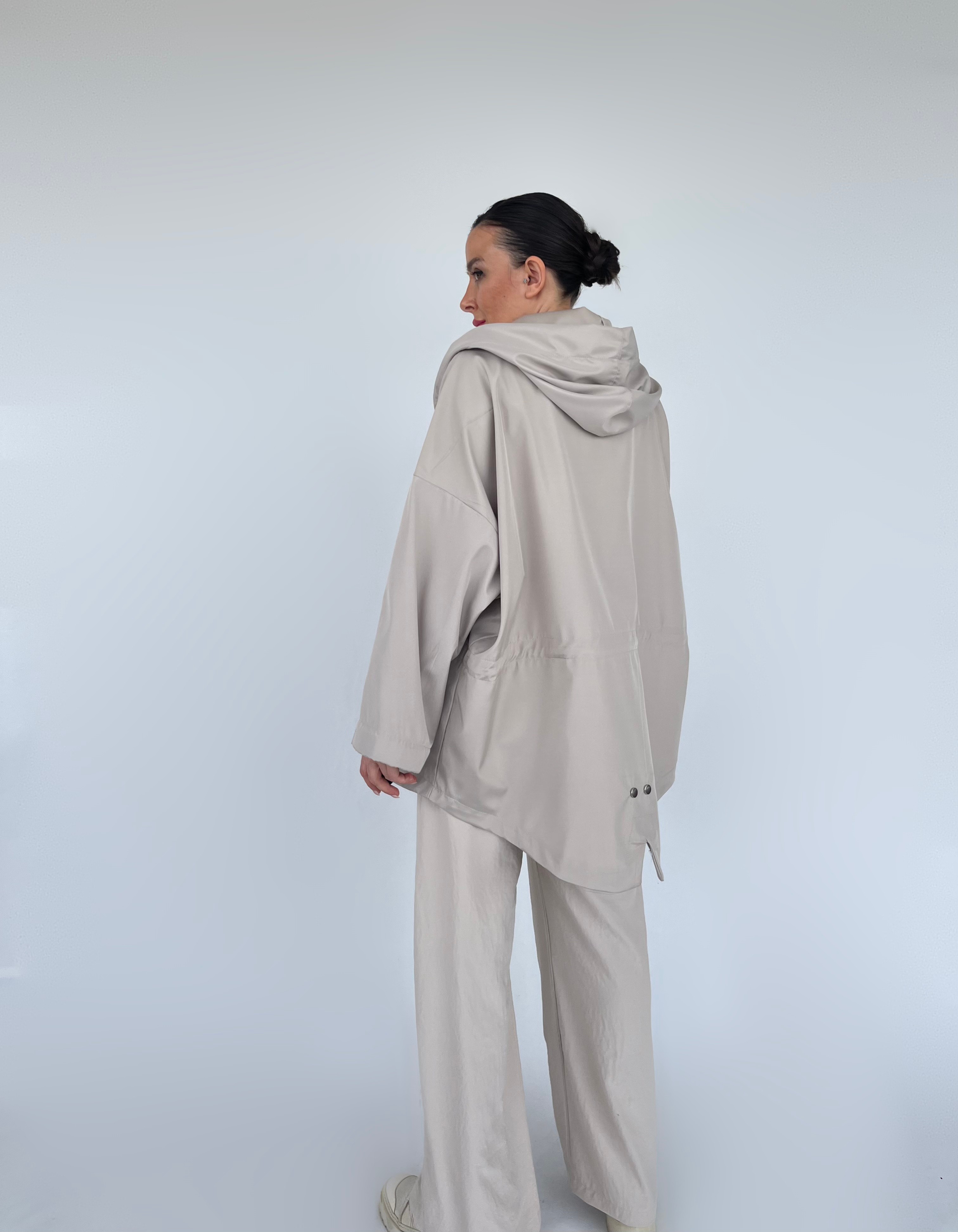 Kapüşonlu Bej Oversize Trençkot Yağmurluk