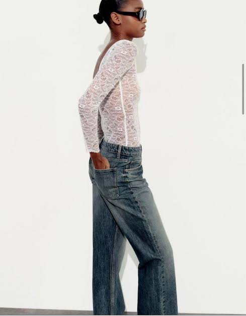 Dantel Bodysuit