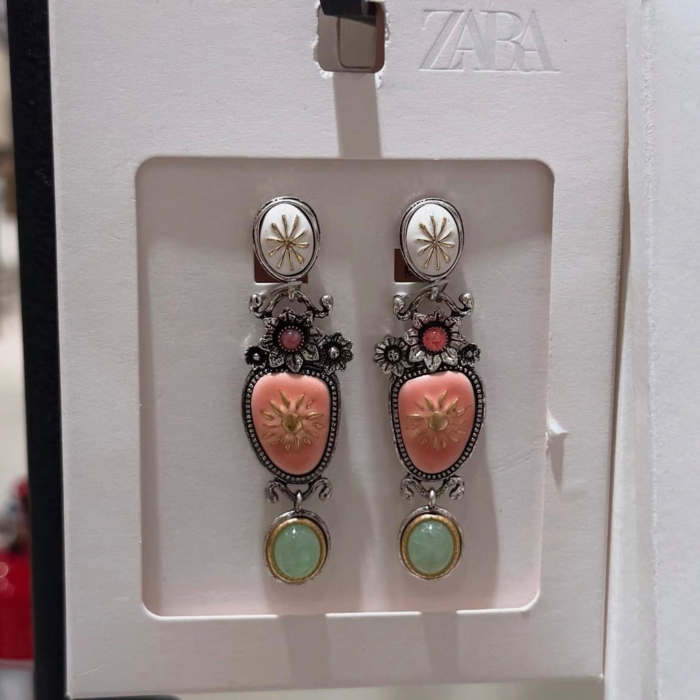 Zara | Çiçek ve taşlı küpe 
