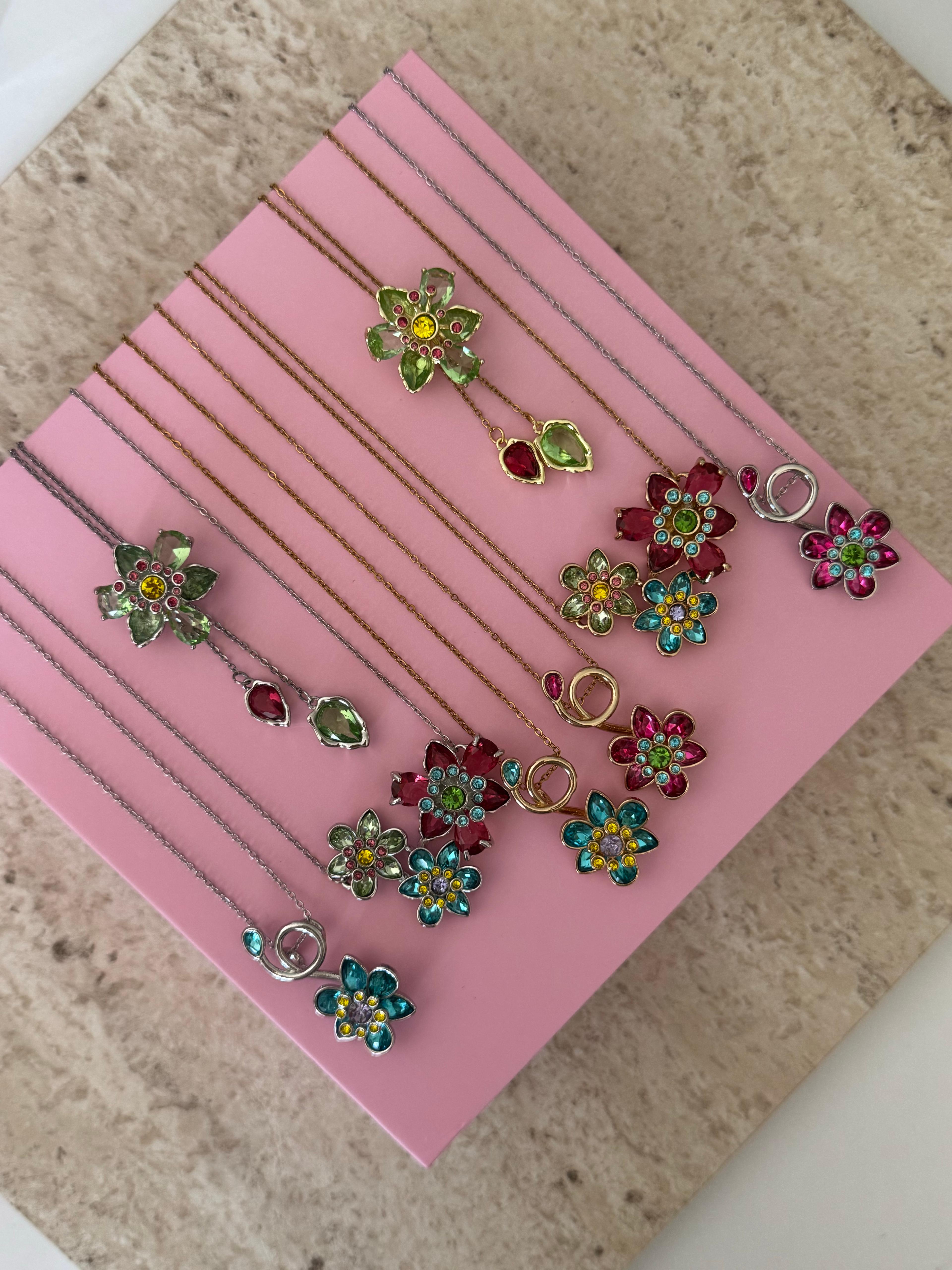 Çelik | Swarovski muadili silver mavi çiçek ldyllia kolye 