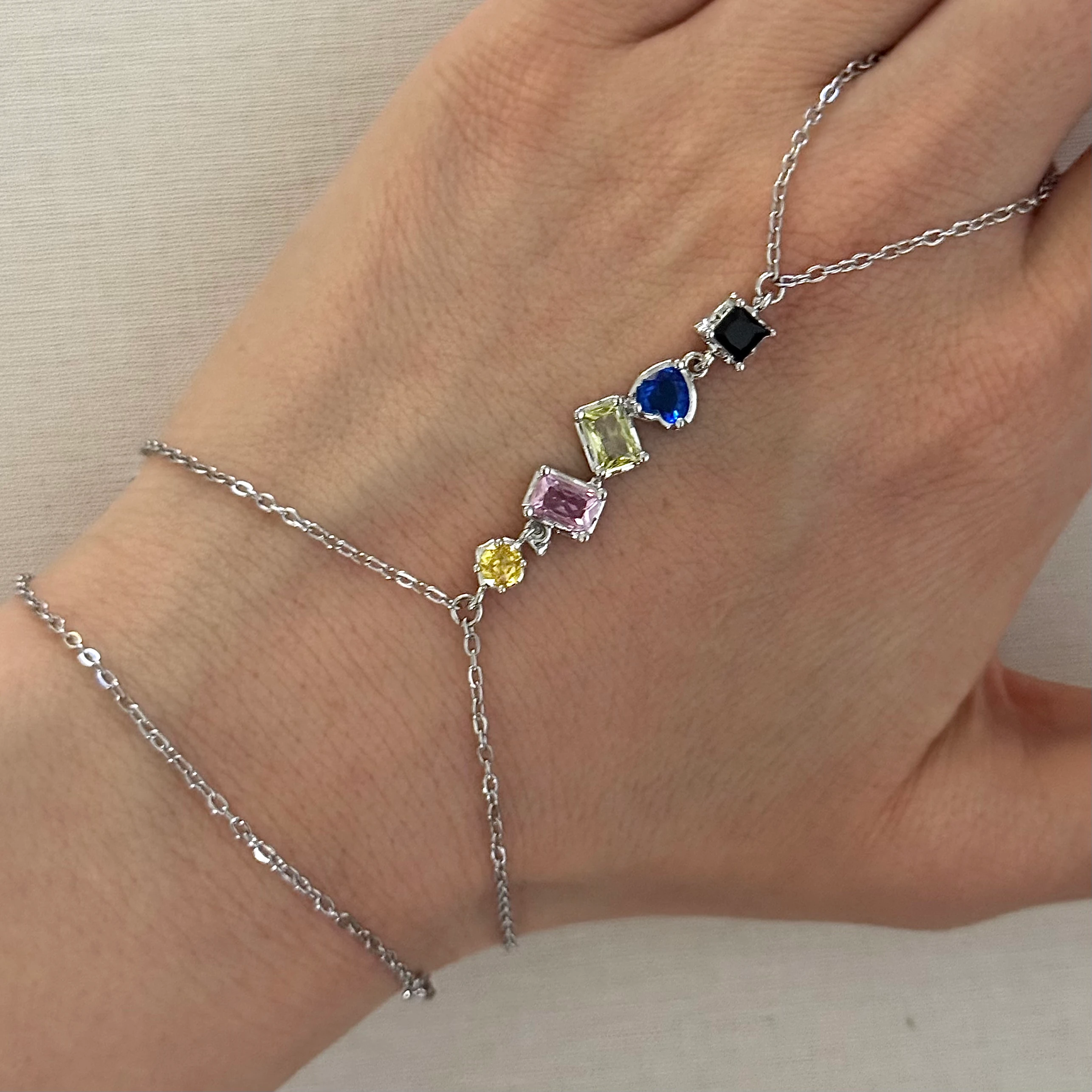 Çelik | Renkli Asimetrik taşlı silver şahmeran 