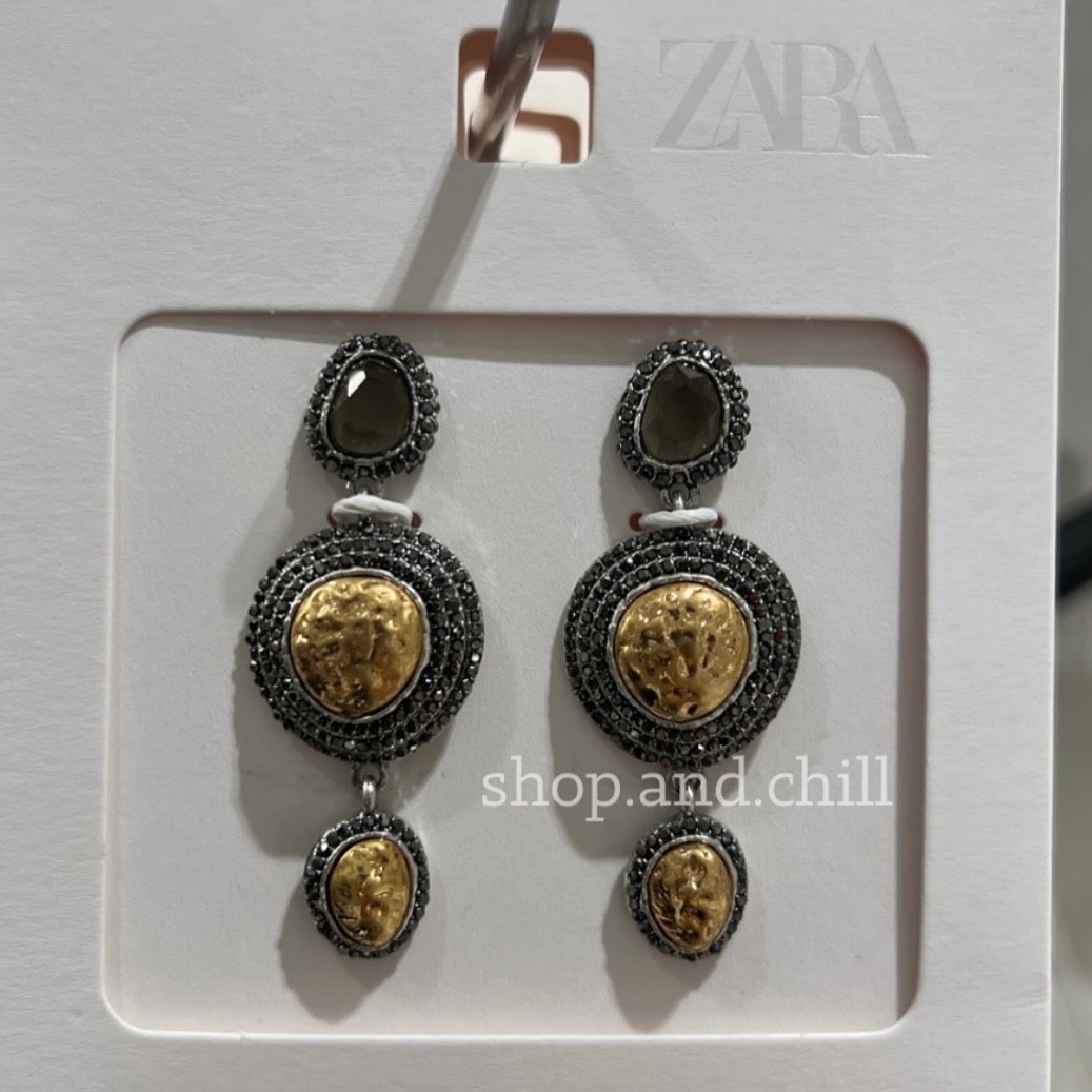 Zara | Üçlü parlak taşlı dokulu küpe 
