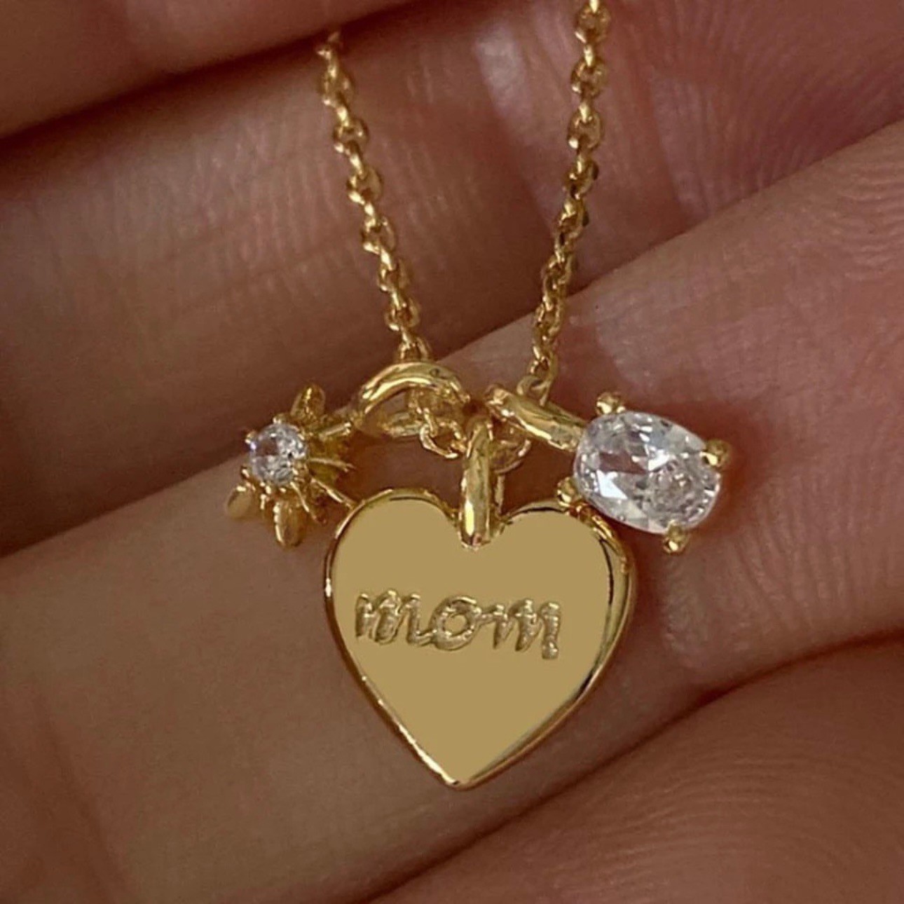 Çelik | üç charmlı mom kolye 