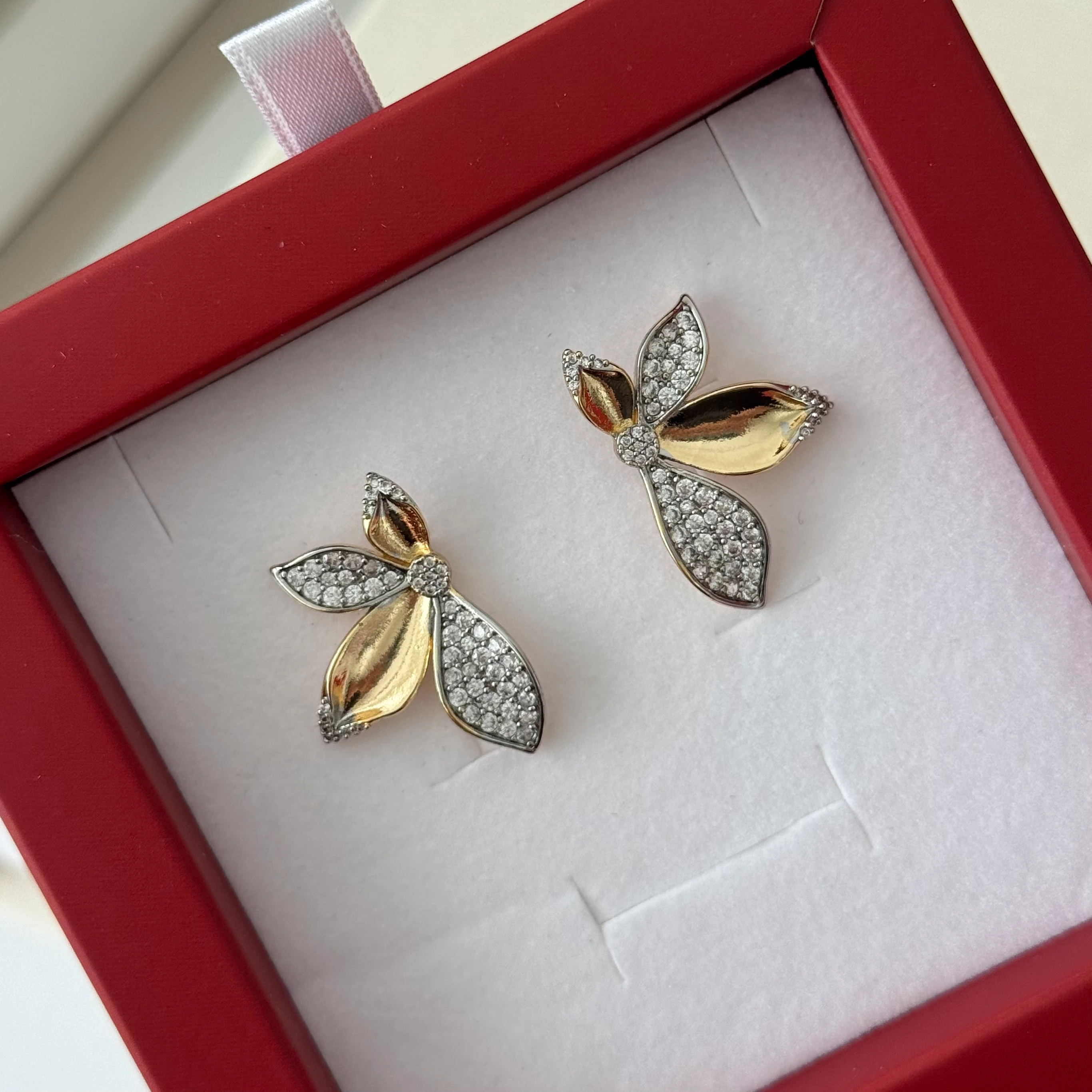 Vıp | Zirkon taşlı çiçek küpe 