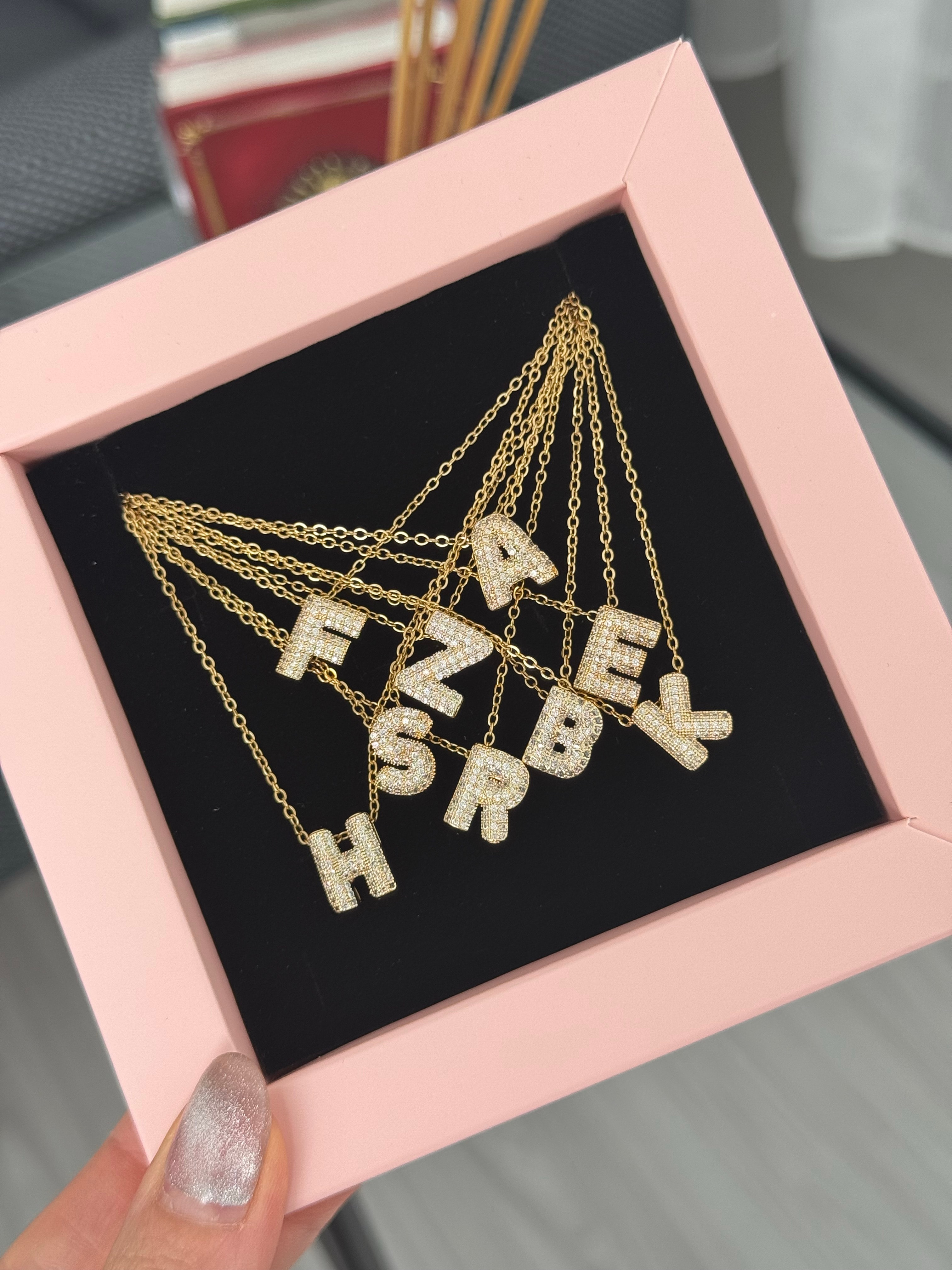 Çelik | Taşlı mini bubble harf kolye 