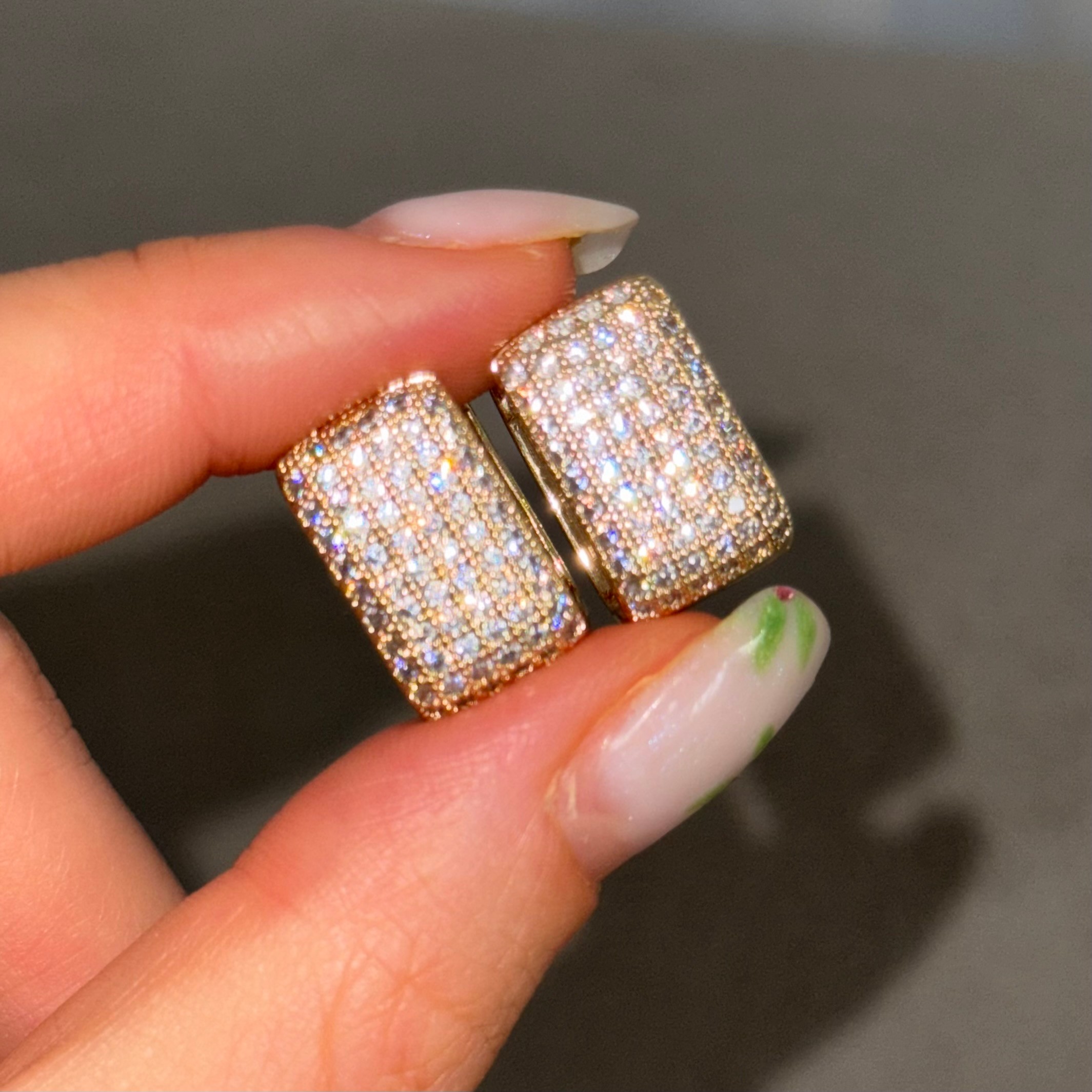Full Zirkon taş lüks dikdörtgen gold küpe (büyük boy) 
