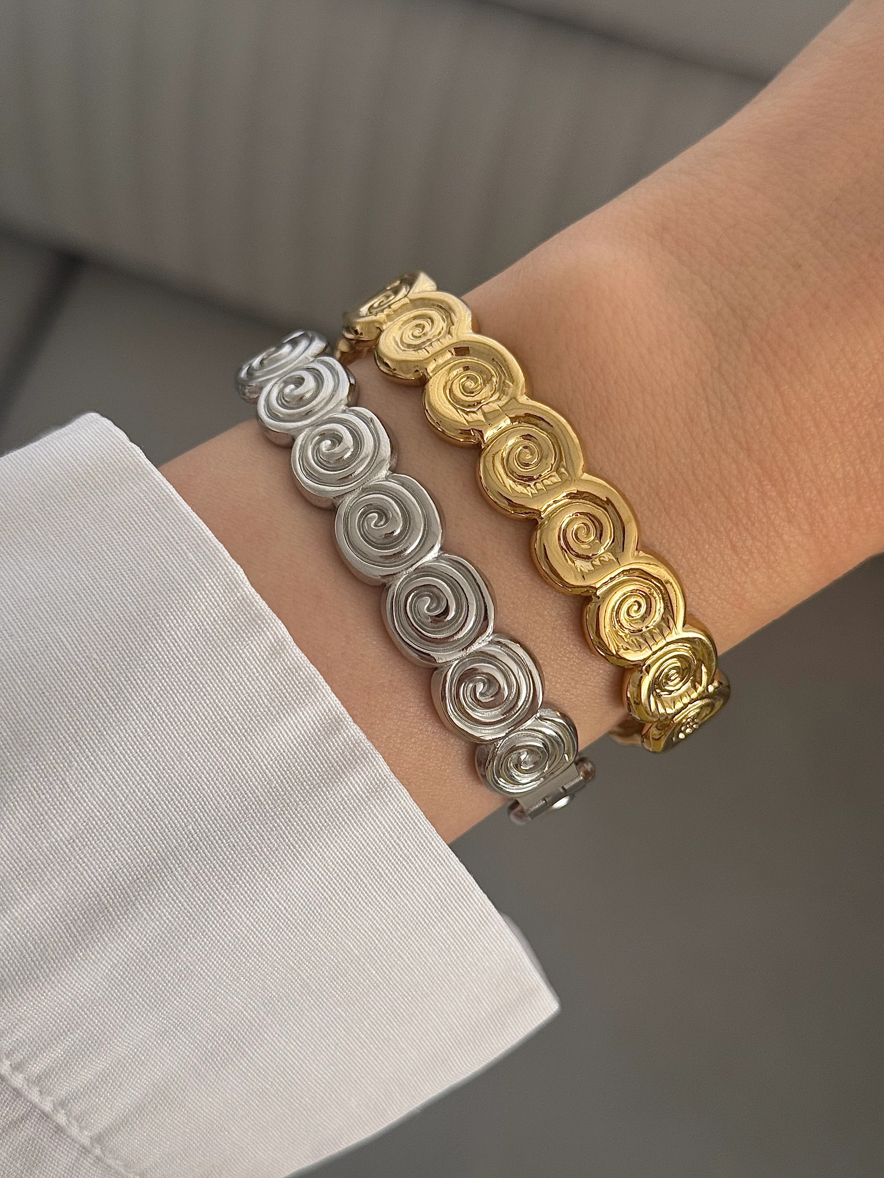 Çelik | Vintage gül motifli kelepçe 