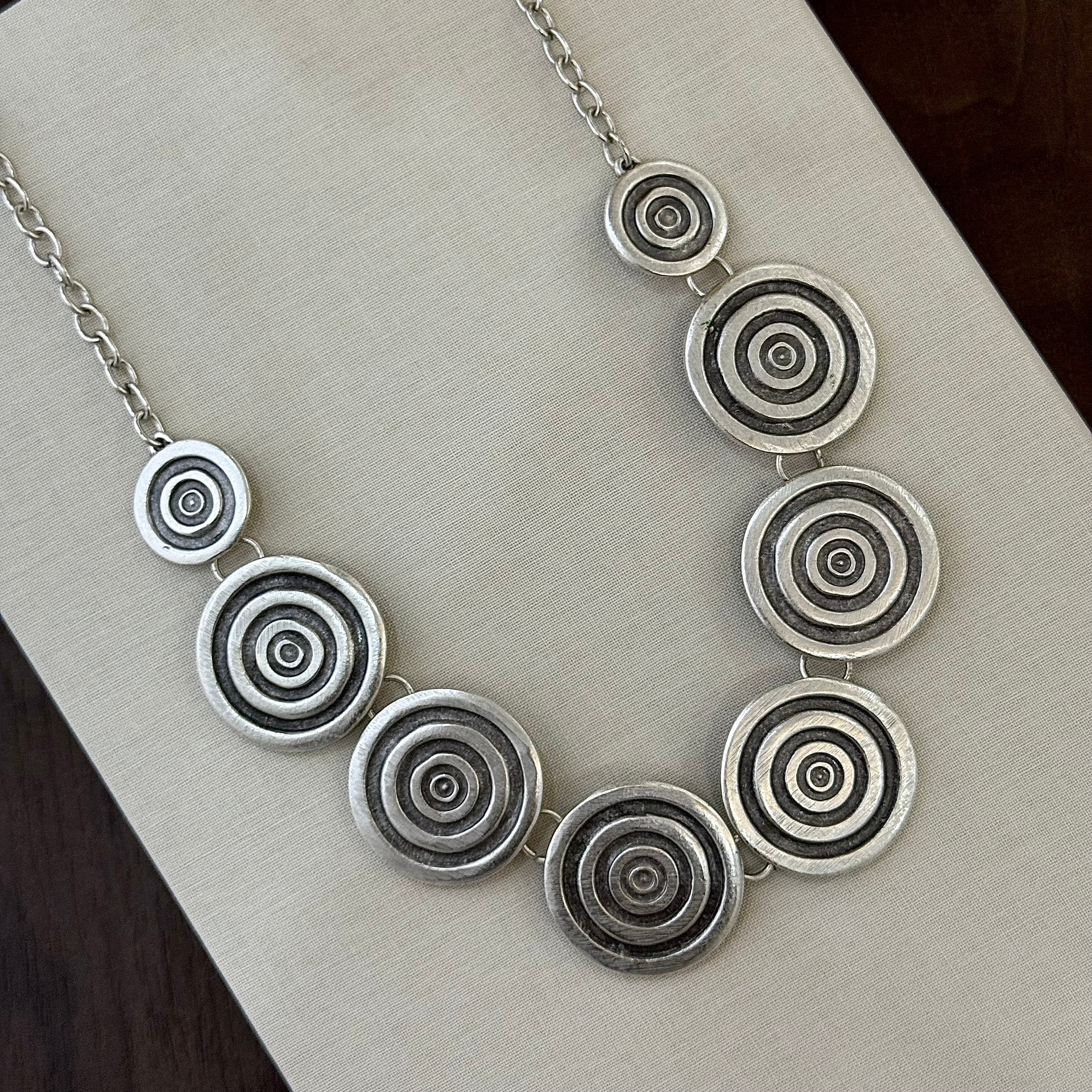 Silver vintage spiral kolye 