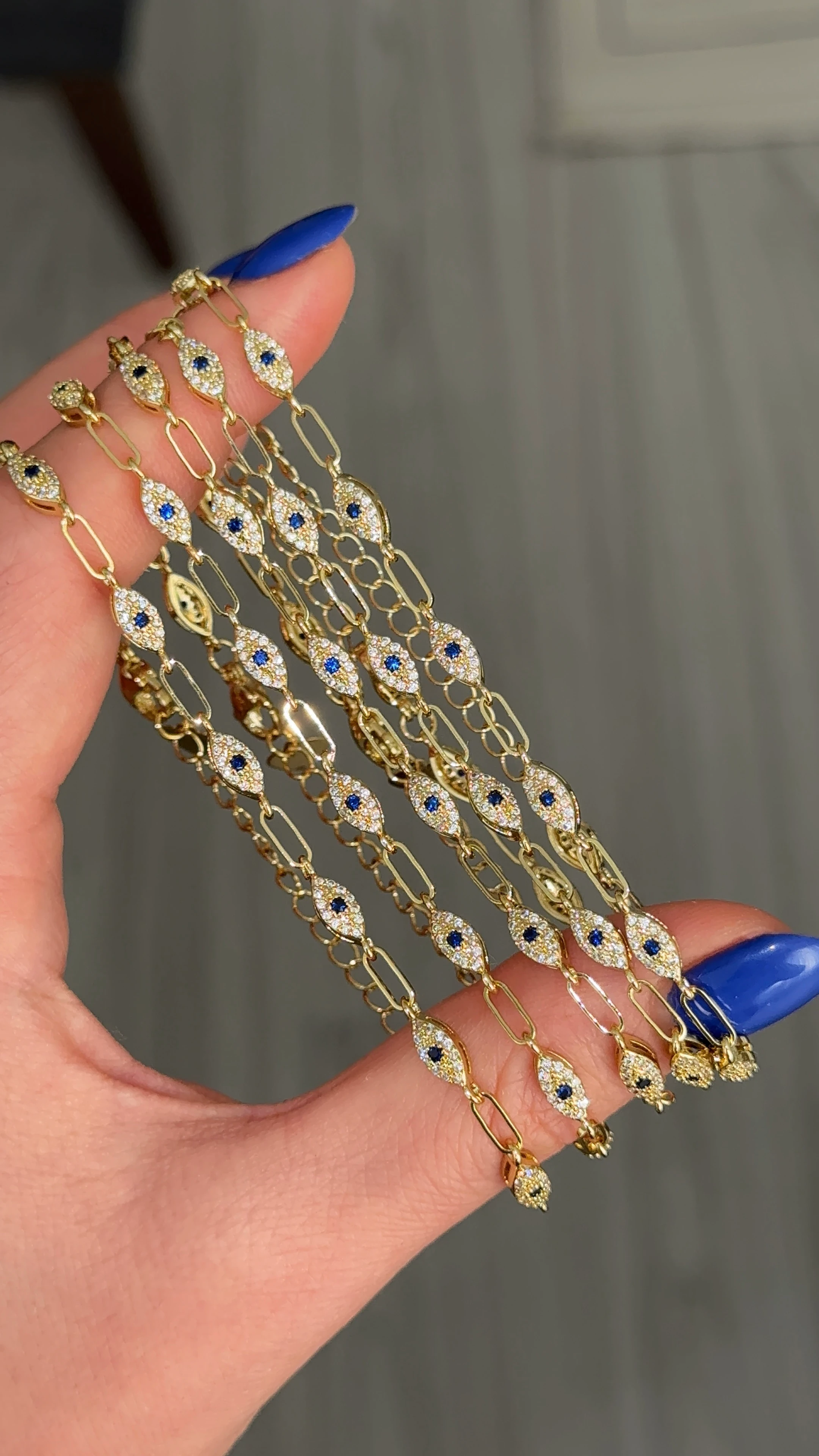 Vıp | Lacivert taşlı zarif göz bileklik 