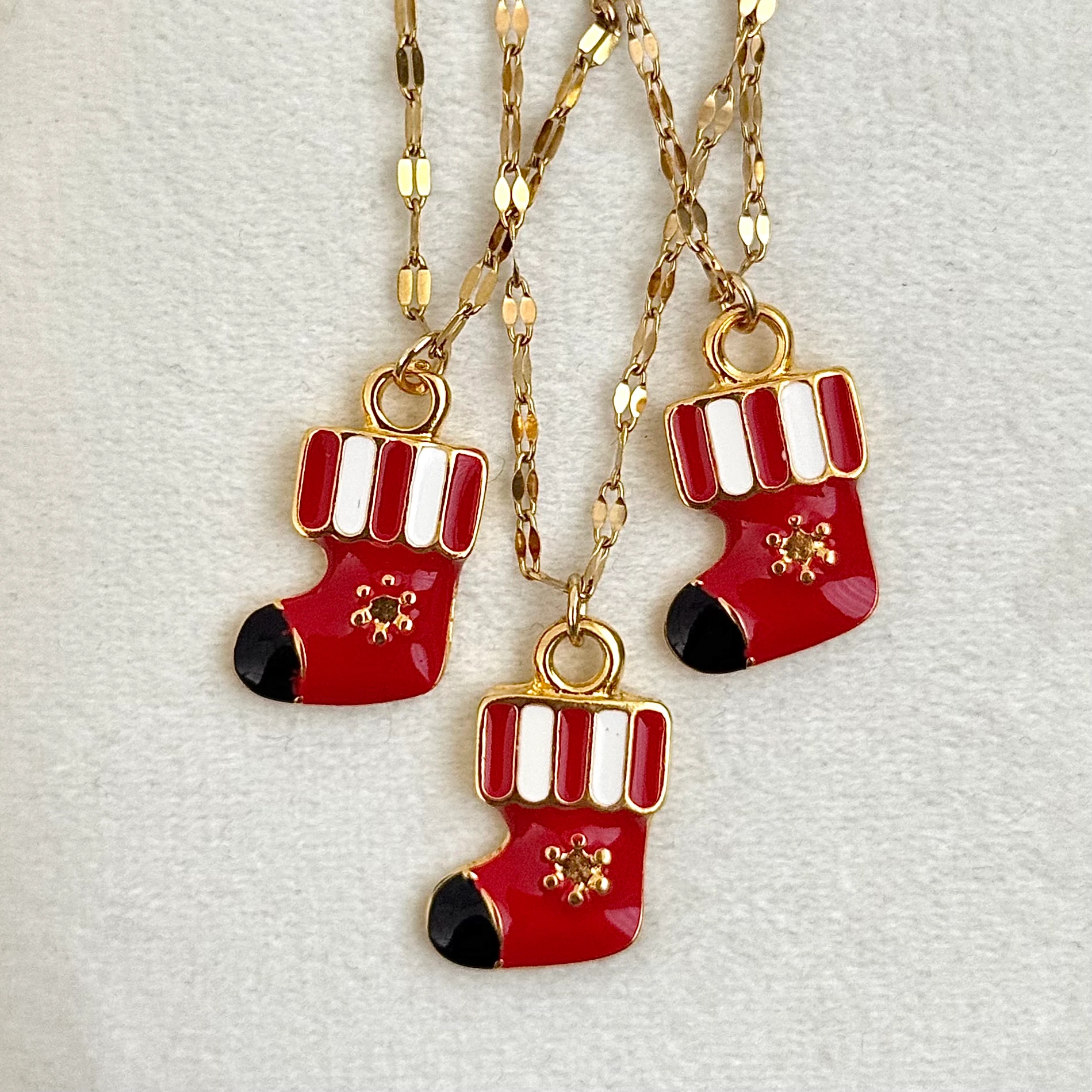 Çelik | Noel çorabı kolye 